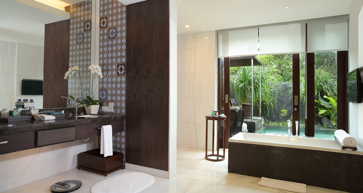 Suite with Private Pool