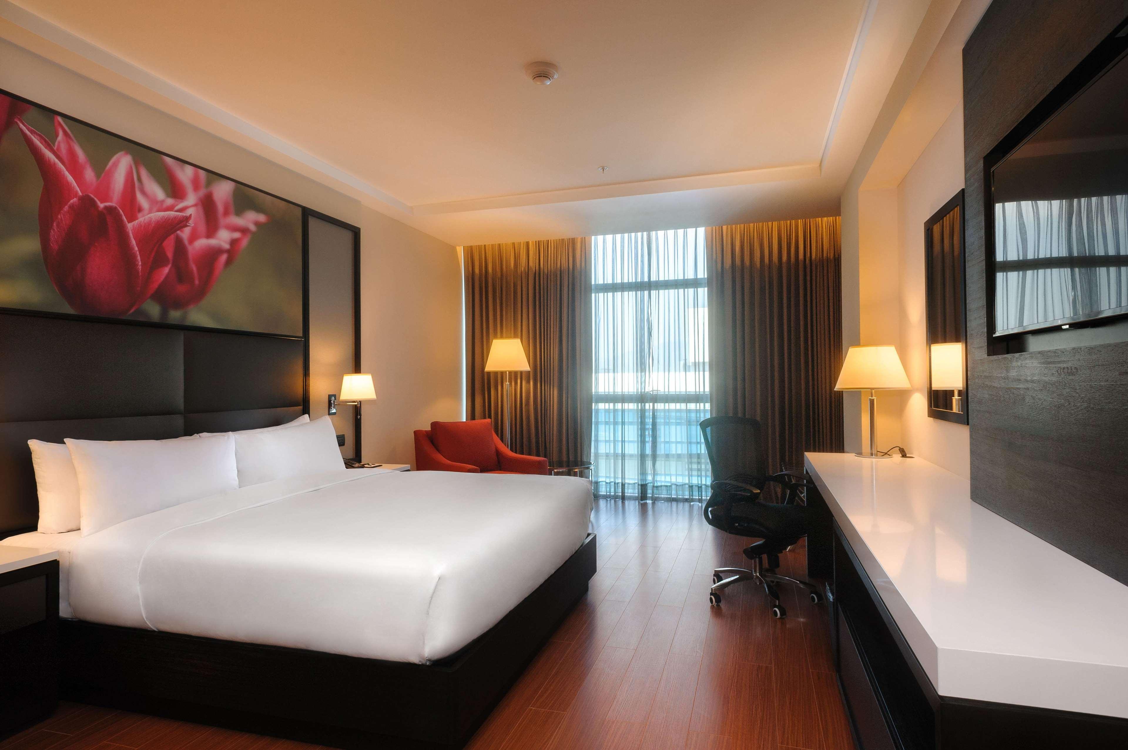 Double King Size Bed