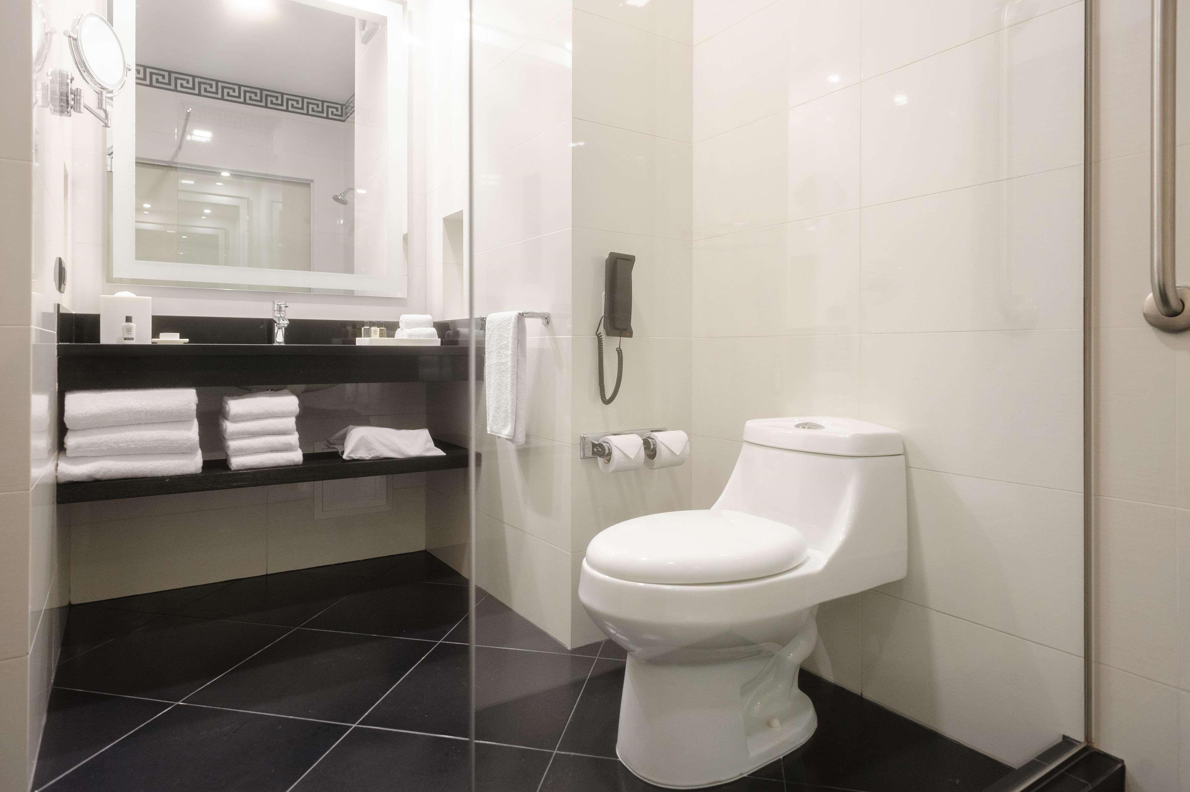 Junior Suite King Size Bed