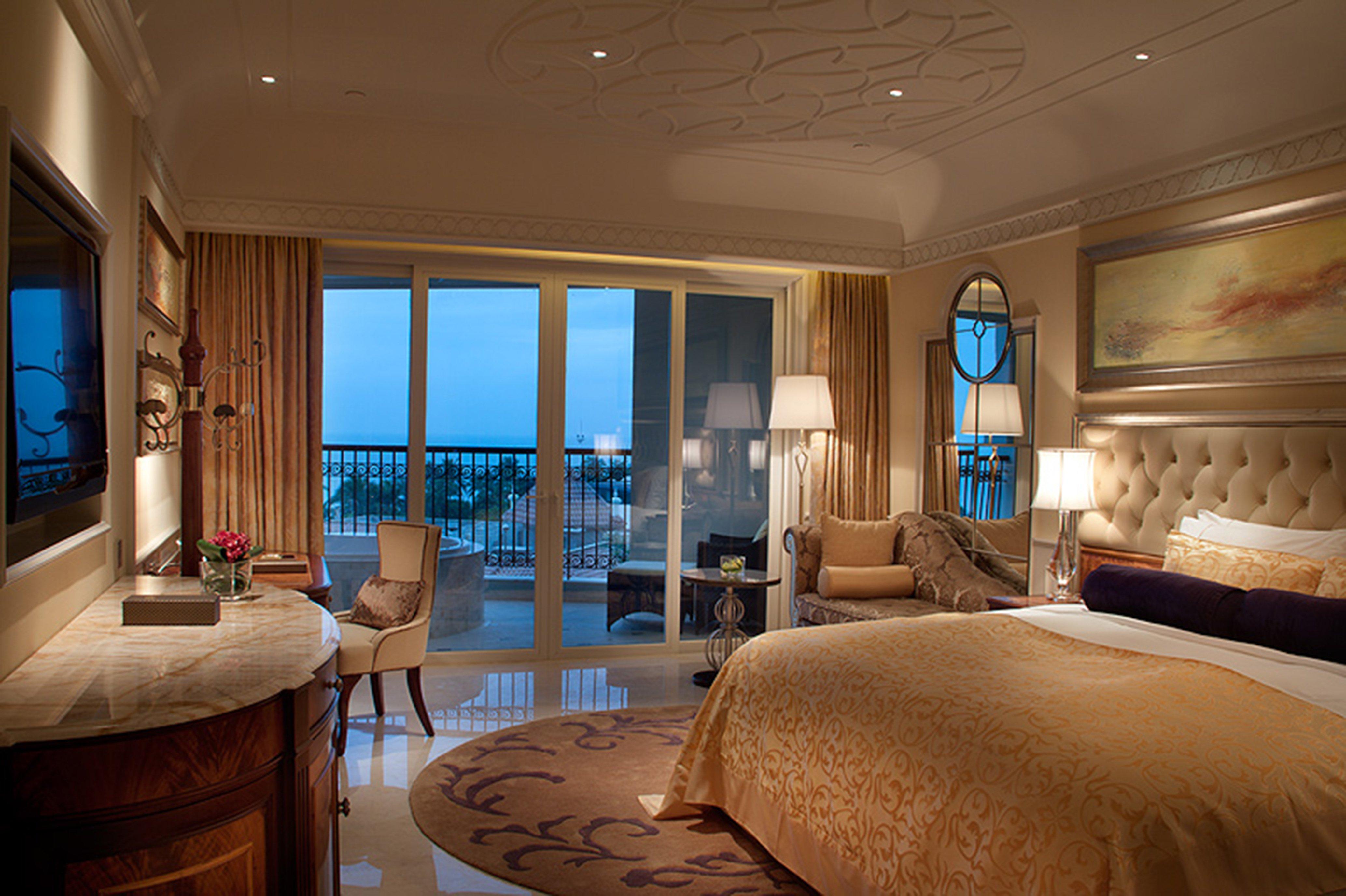 Double Sea View King Bed