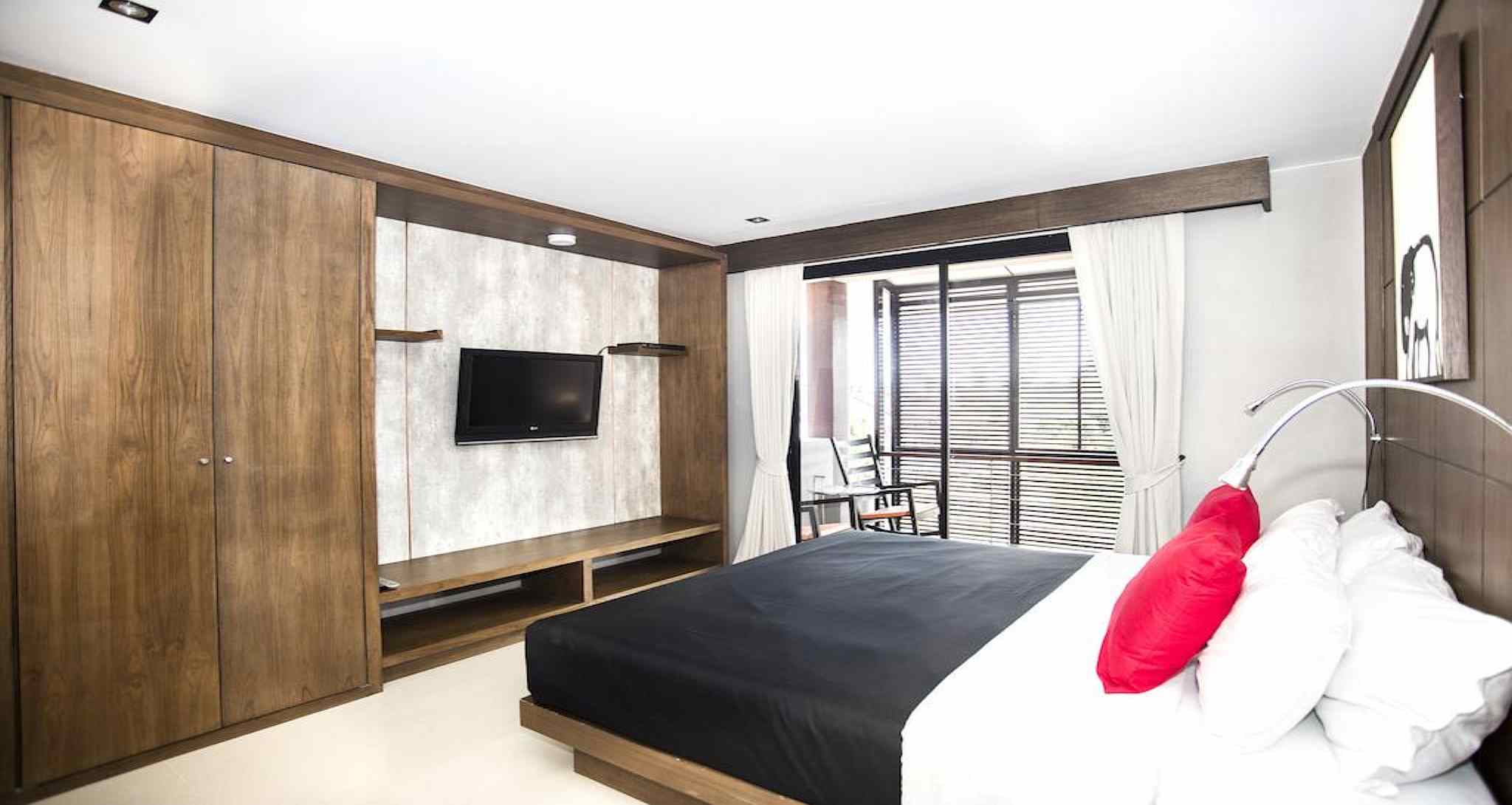 Double or Twin Deluxe