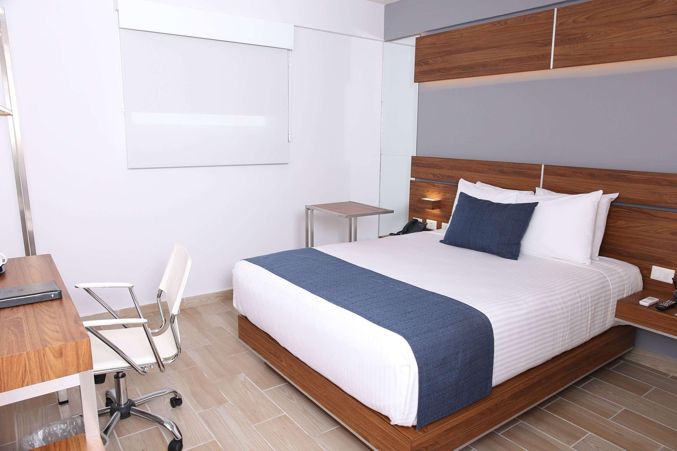 Double Queen Size Bed