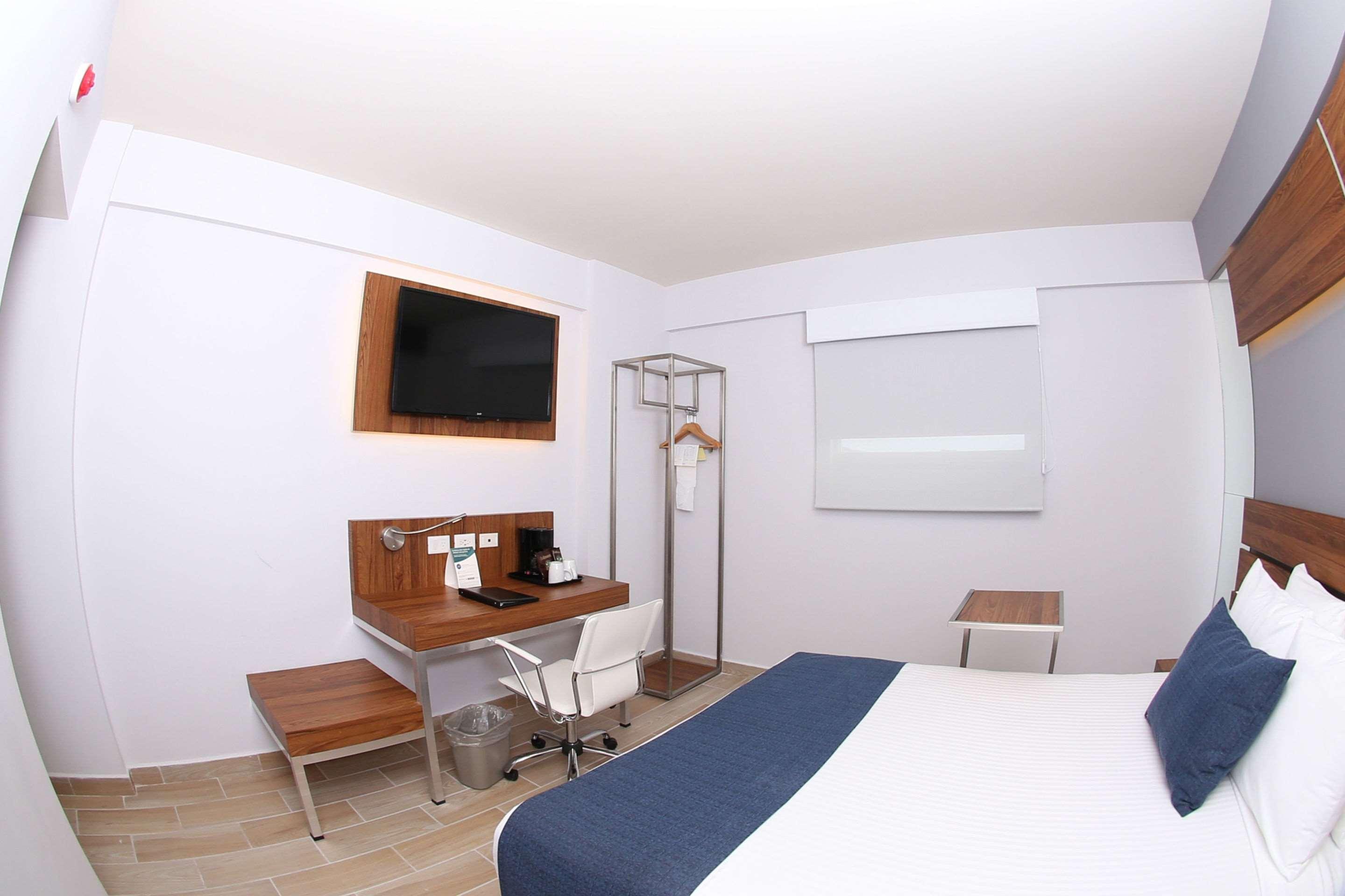 Double Queen Size Bed