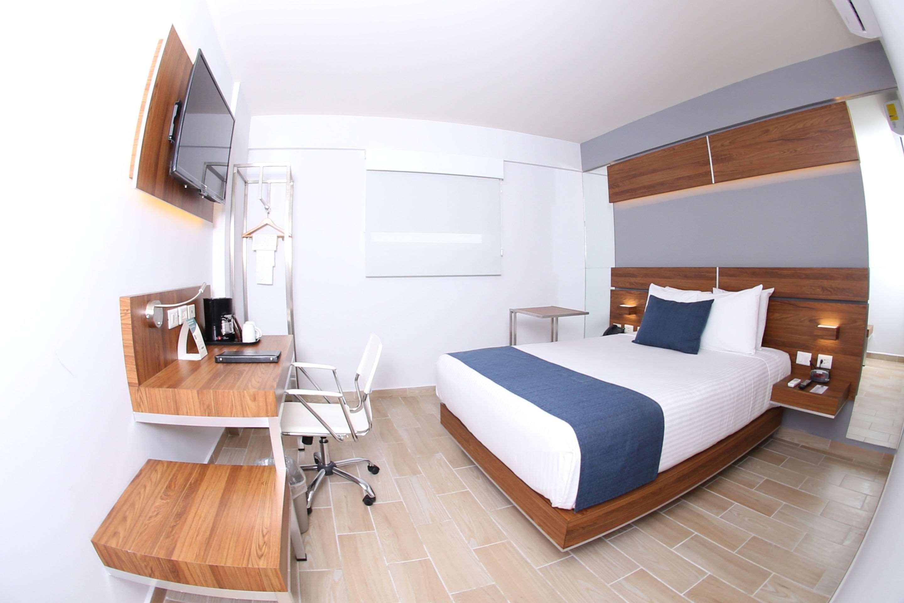 Double Queen Size Bed