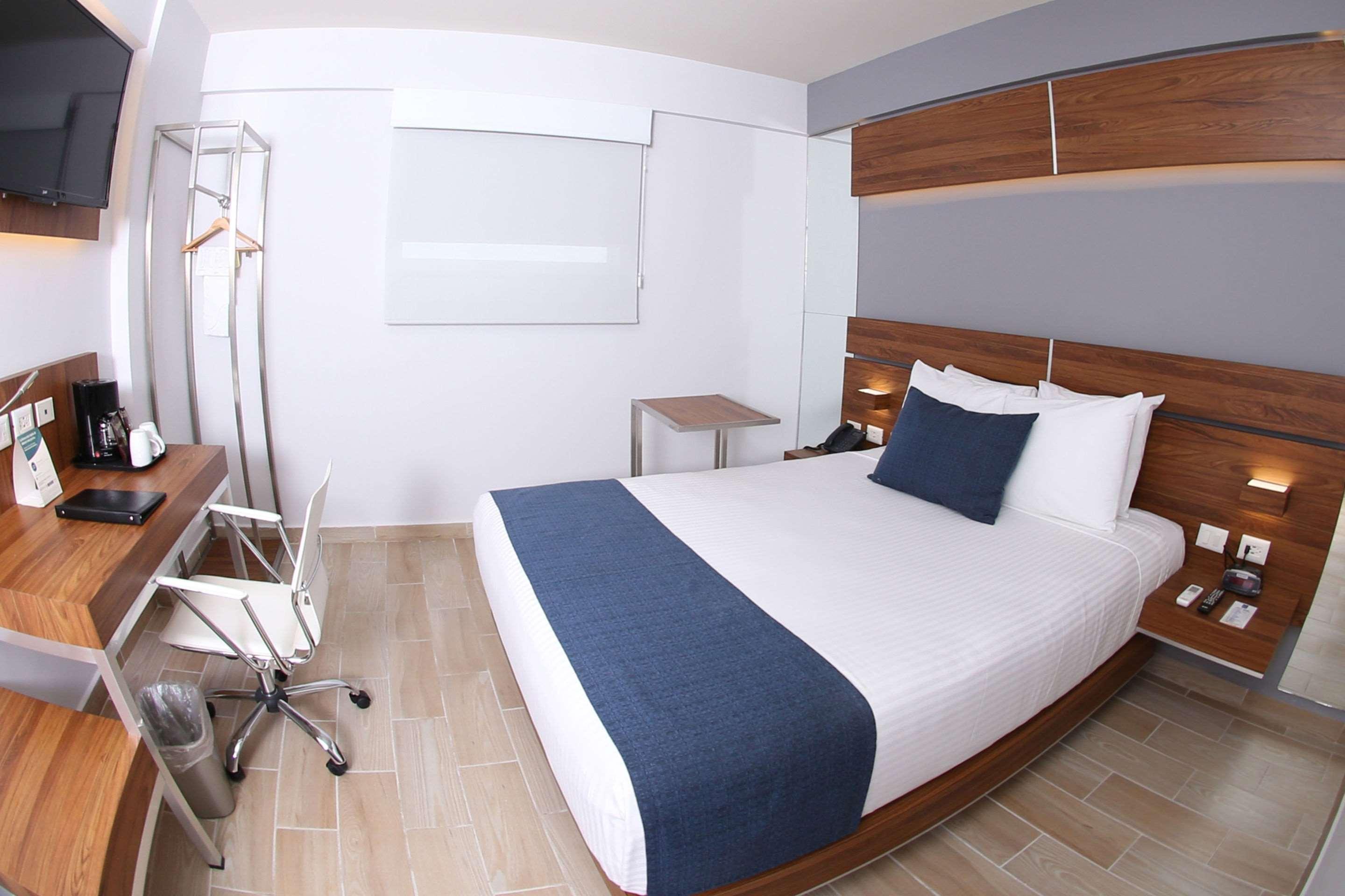 Double Queen Size Bed