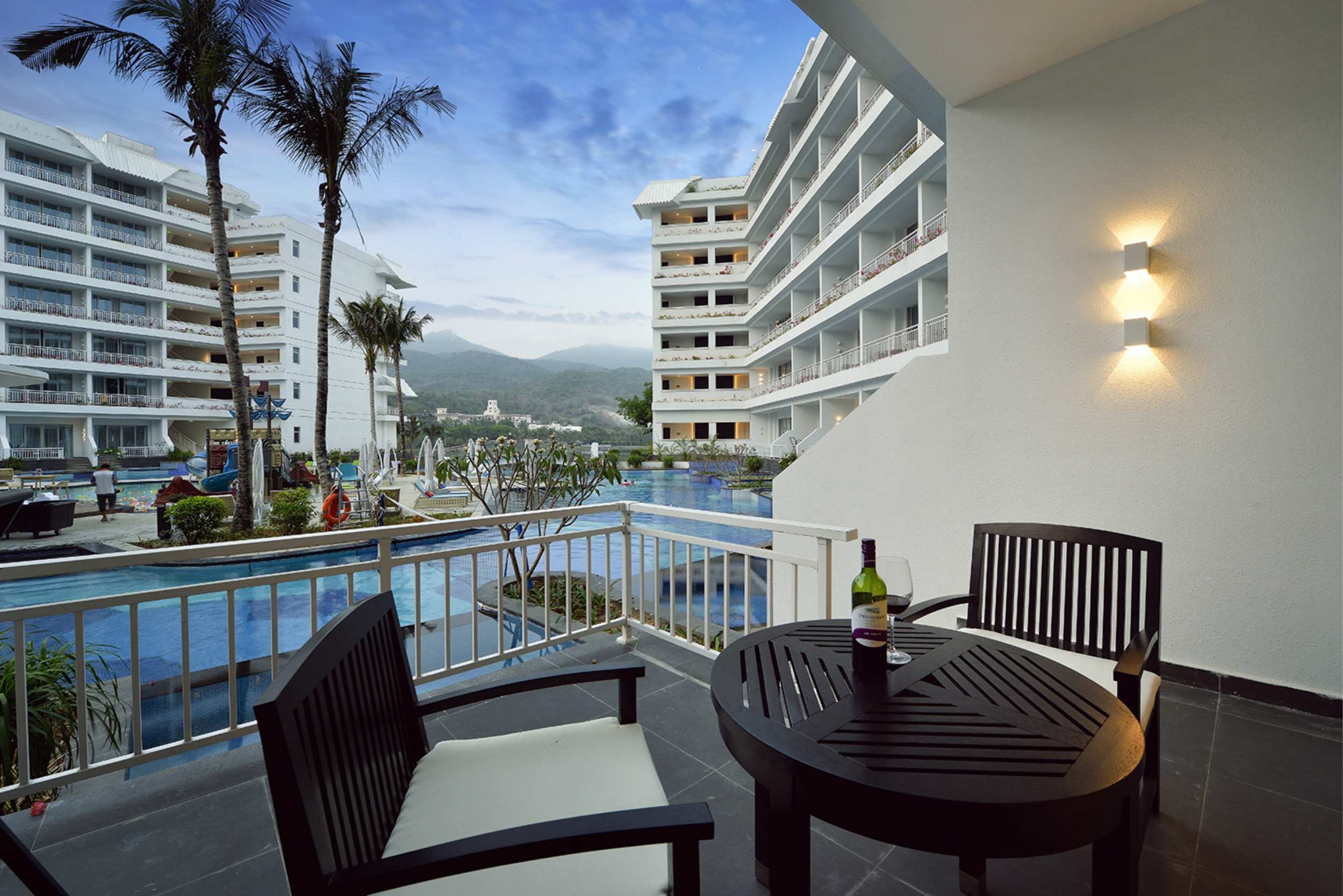 Family Room Deluxe Pool View