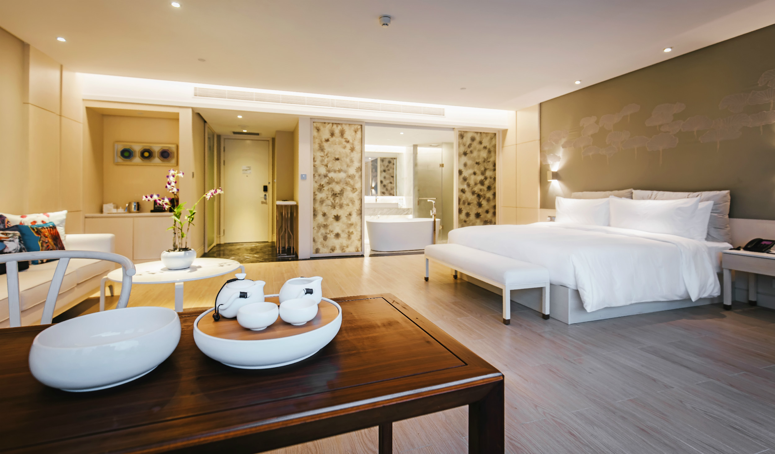 Suite Deluxe Pool View