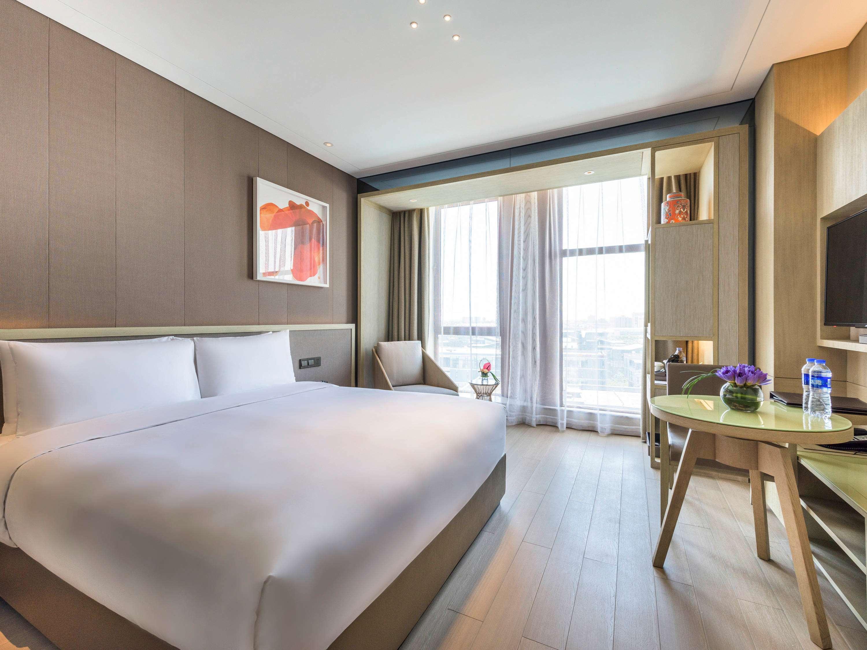 Double Superior King Bed