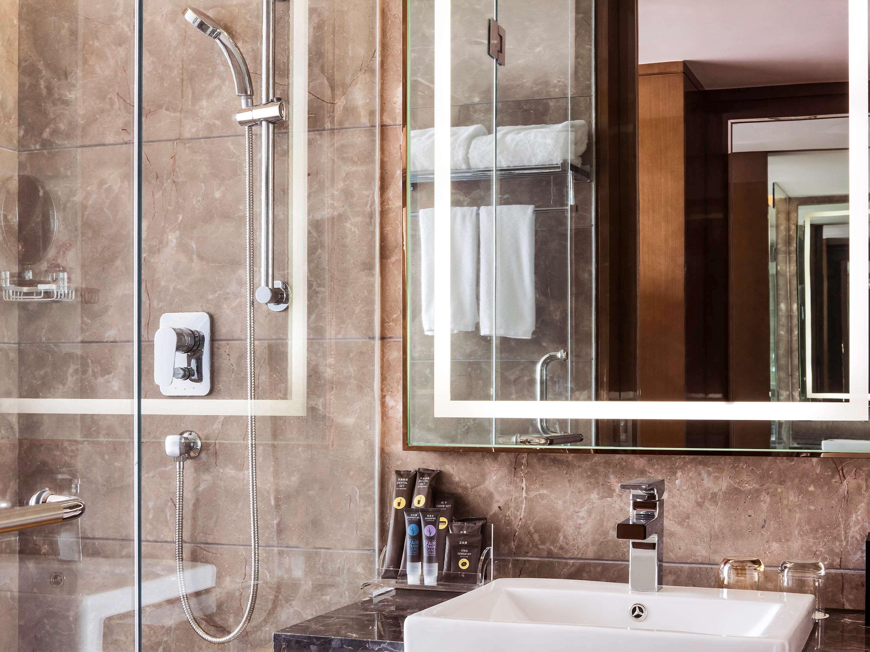 Double Superior King Bed