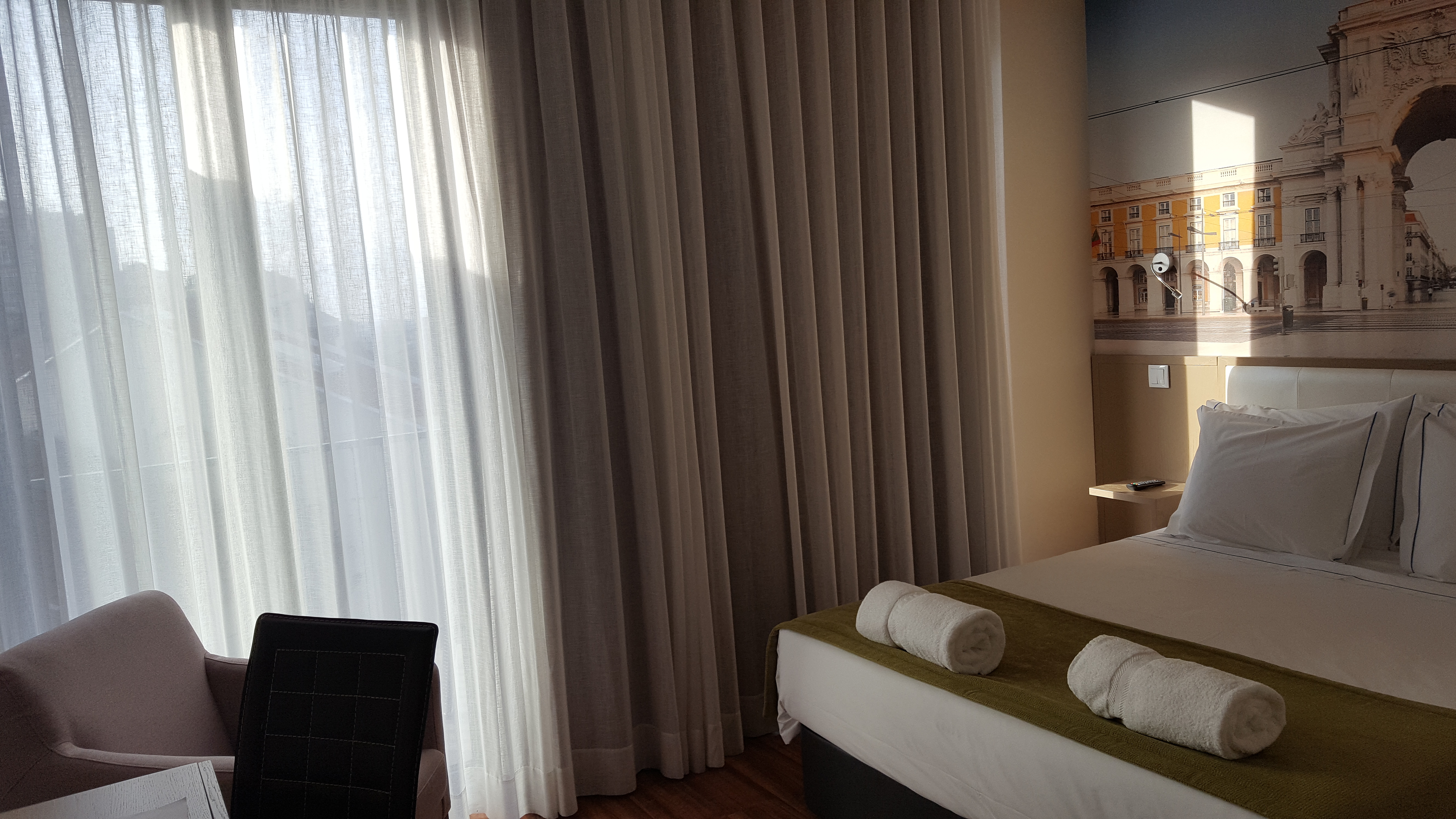 Double King Bed Two Bedrooms