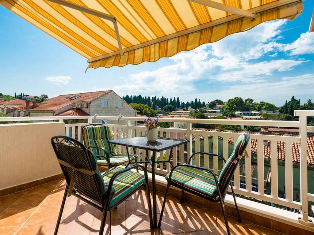 Apartment Capacity 4