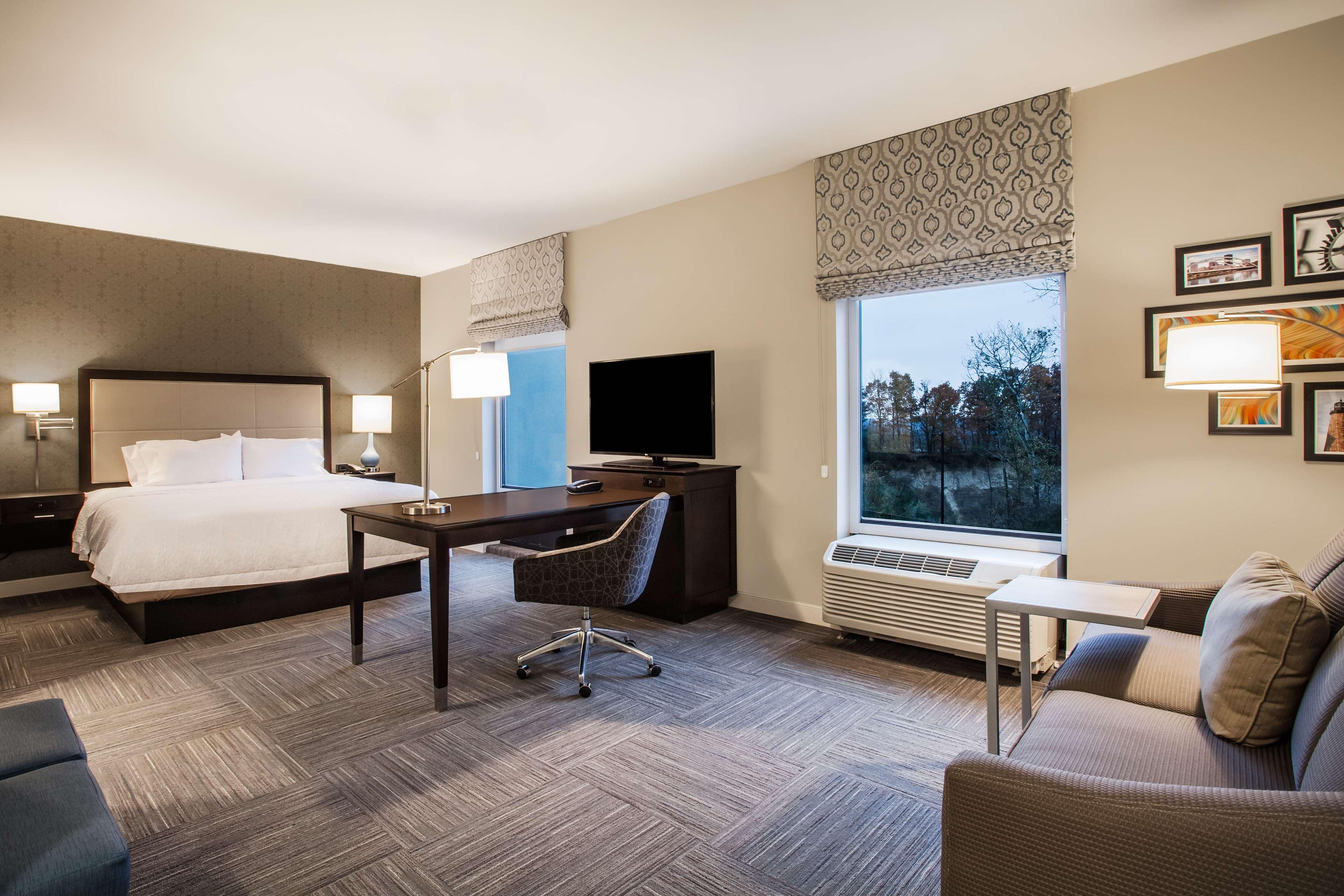 Double King Bed Non Smoking