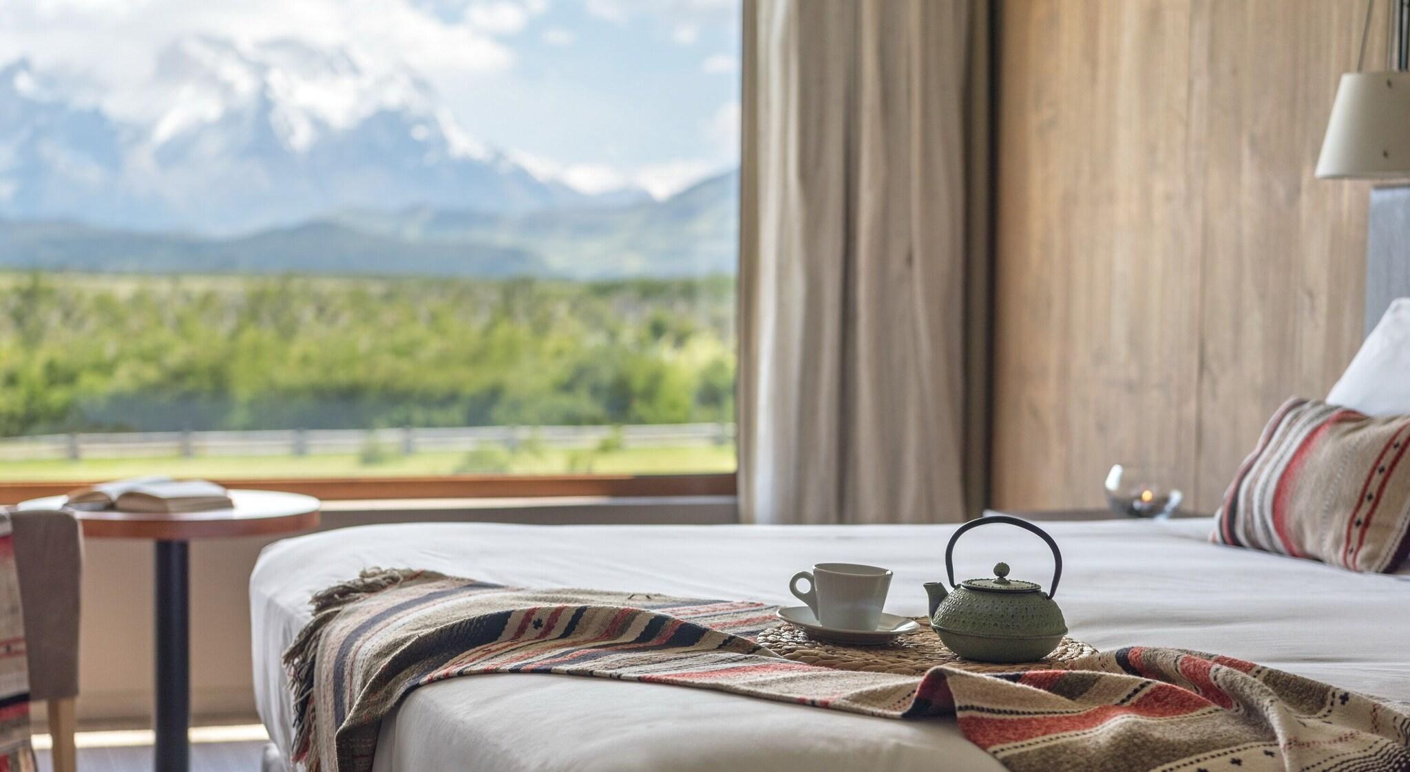 Twin Deluxe Pool View