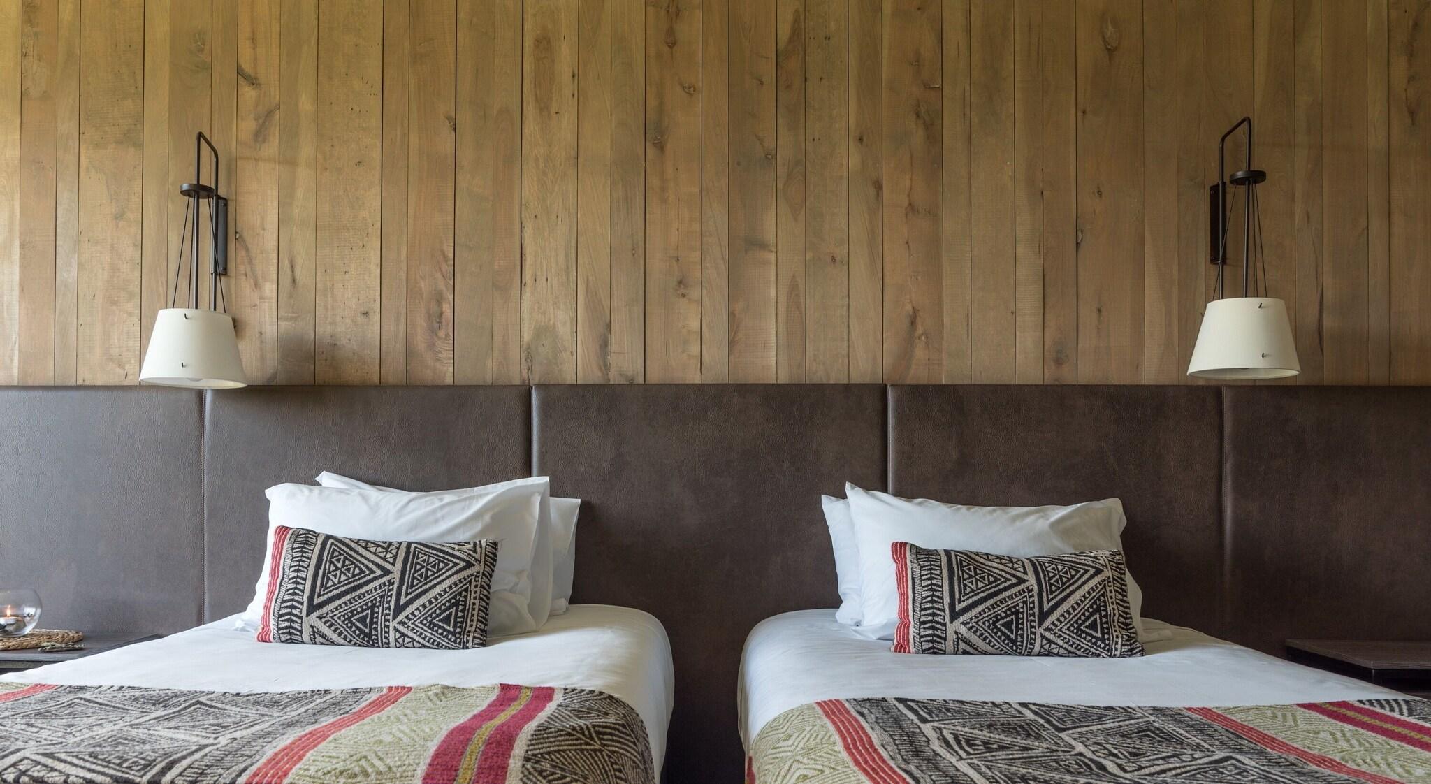 Twin Deluxe Pool View