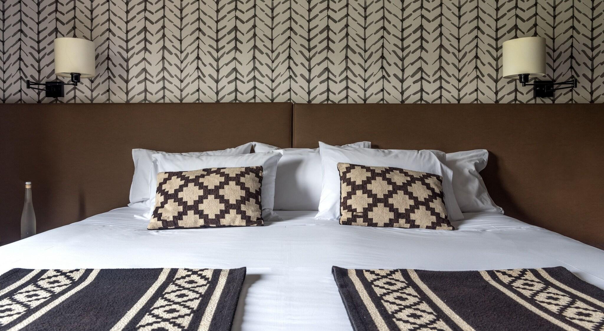 Double or Twin King Size Bed