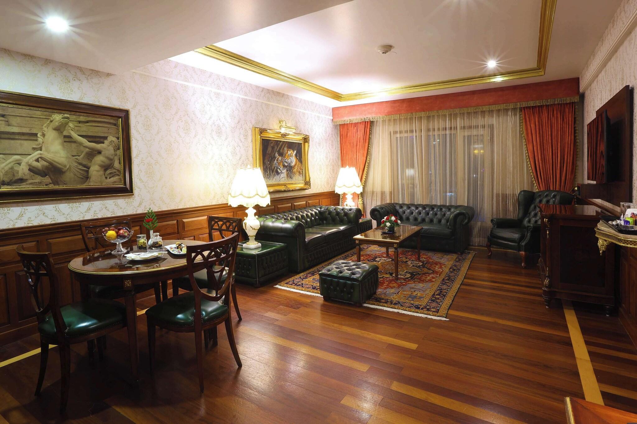 Double Business King Bed