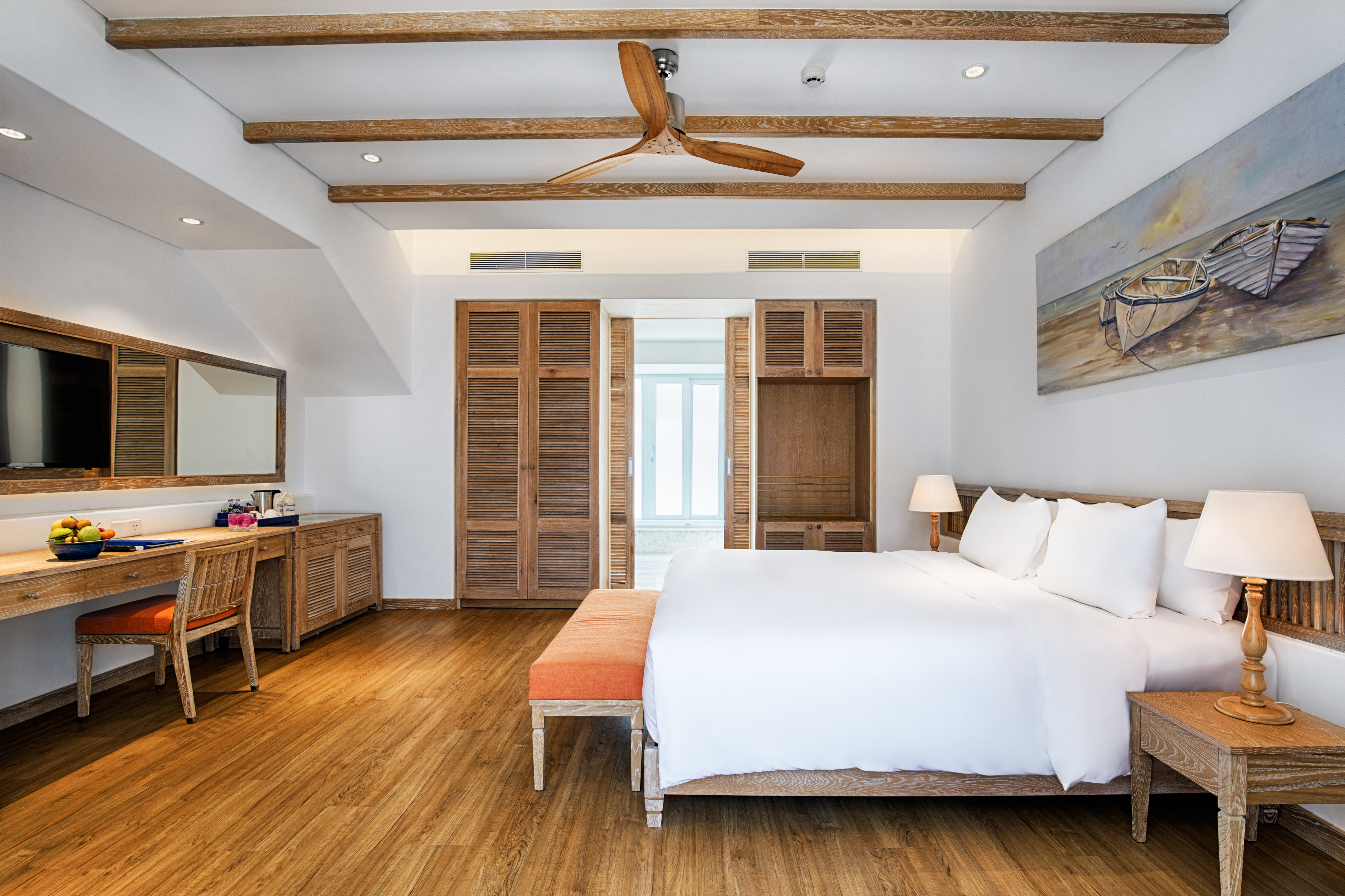 Junior Suite King Size Bed