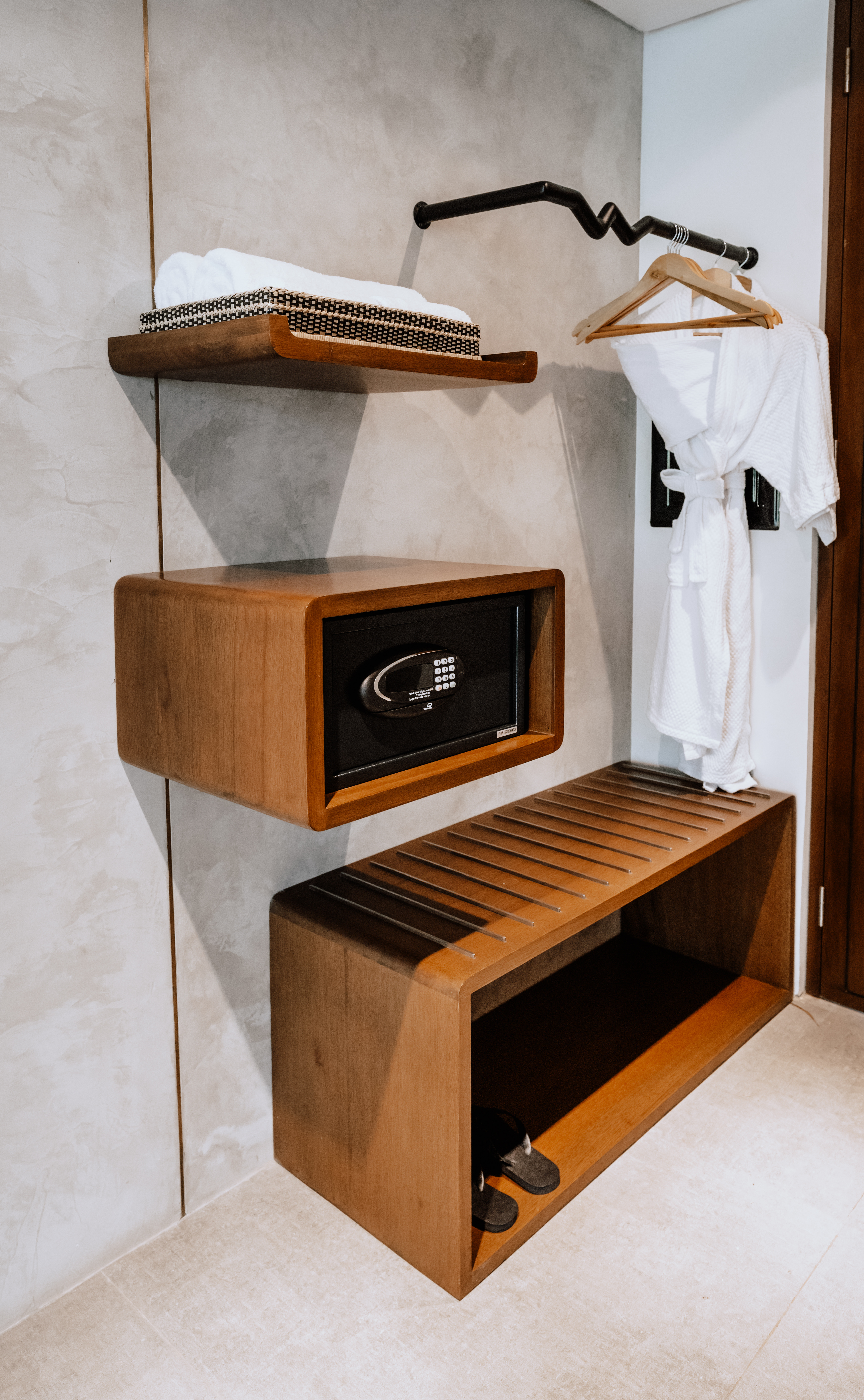 Double Pool View King Bed