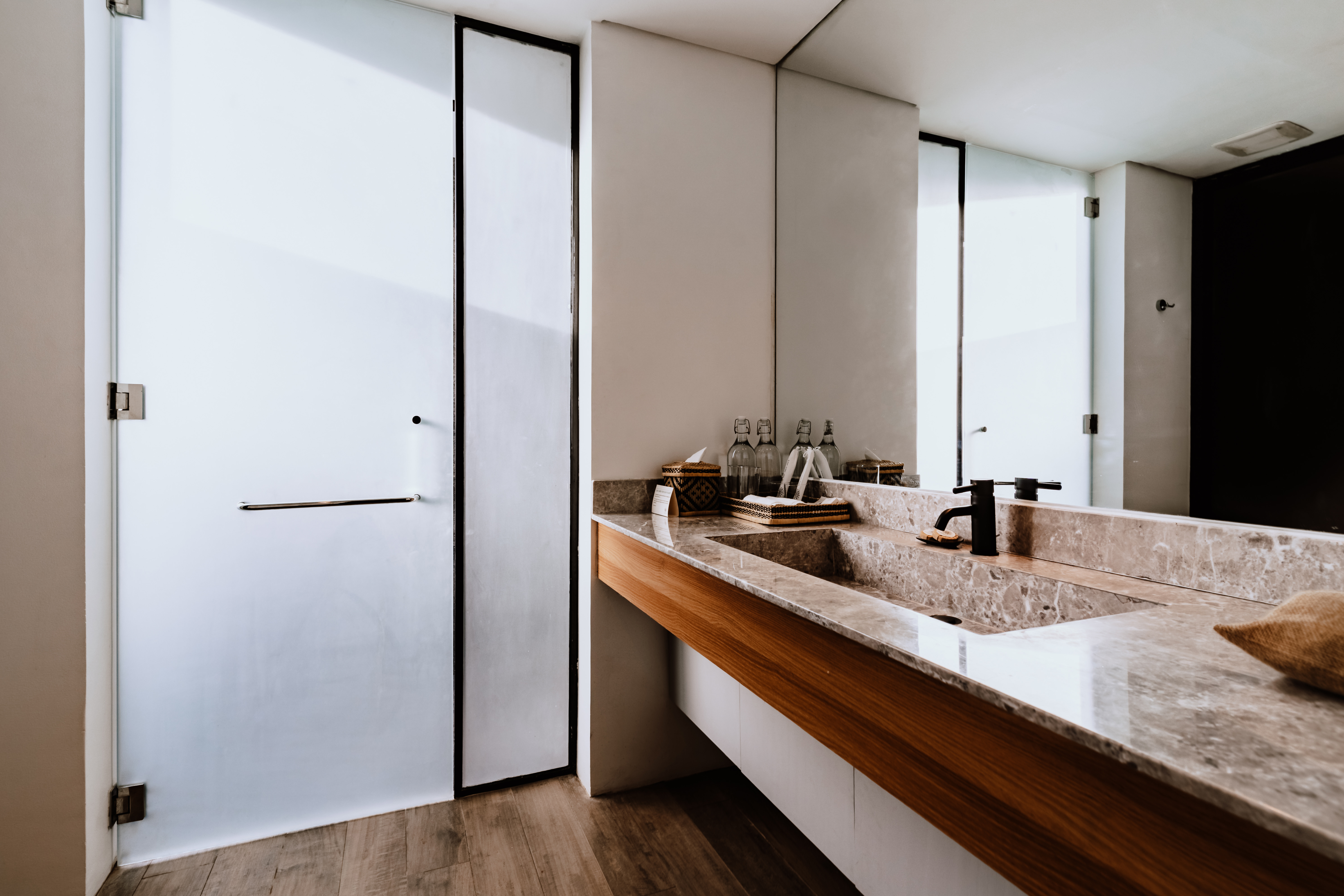 Double Garden View King Bed