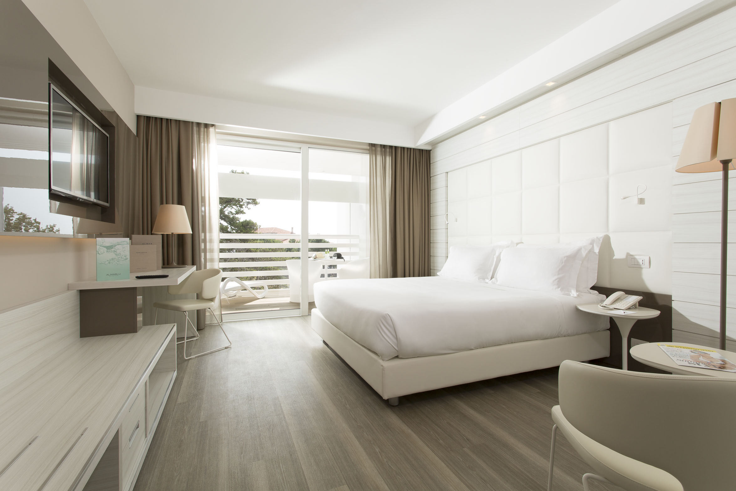 Double Superior Side Sea View