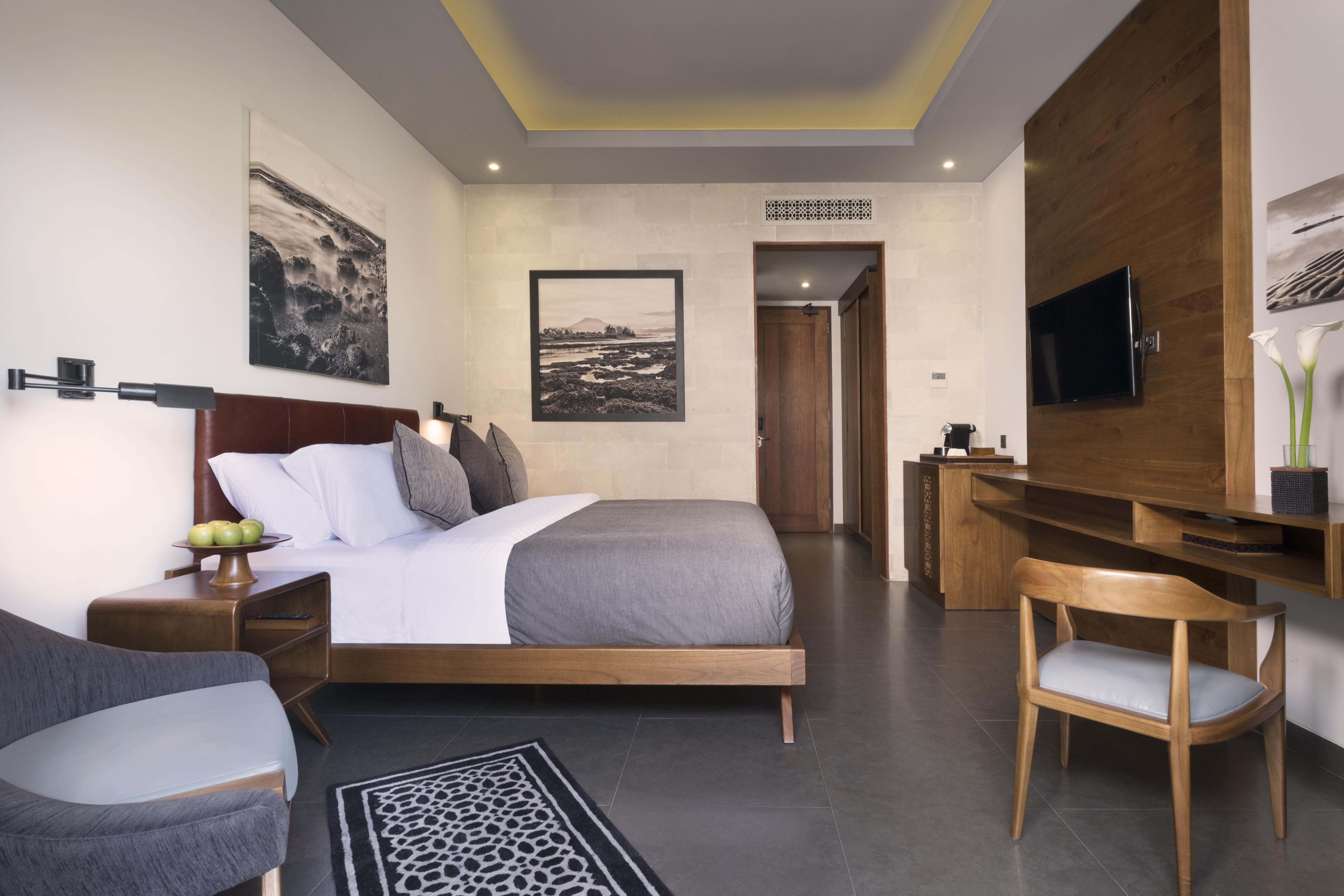 Double or Twin Deluxe Pool View