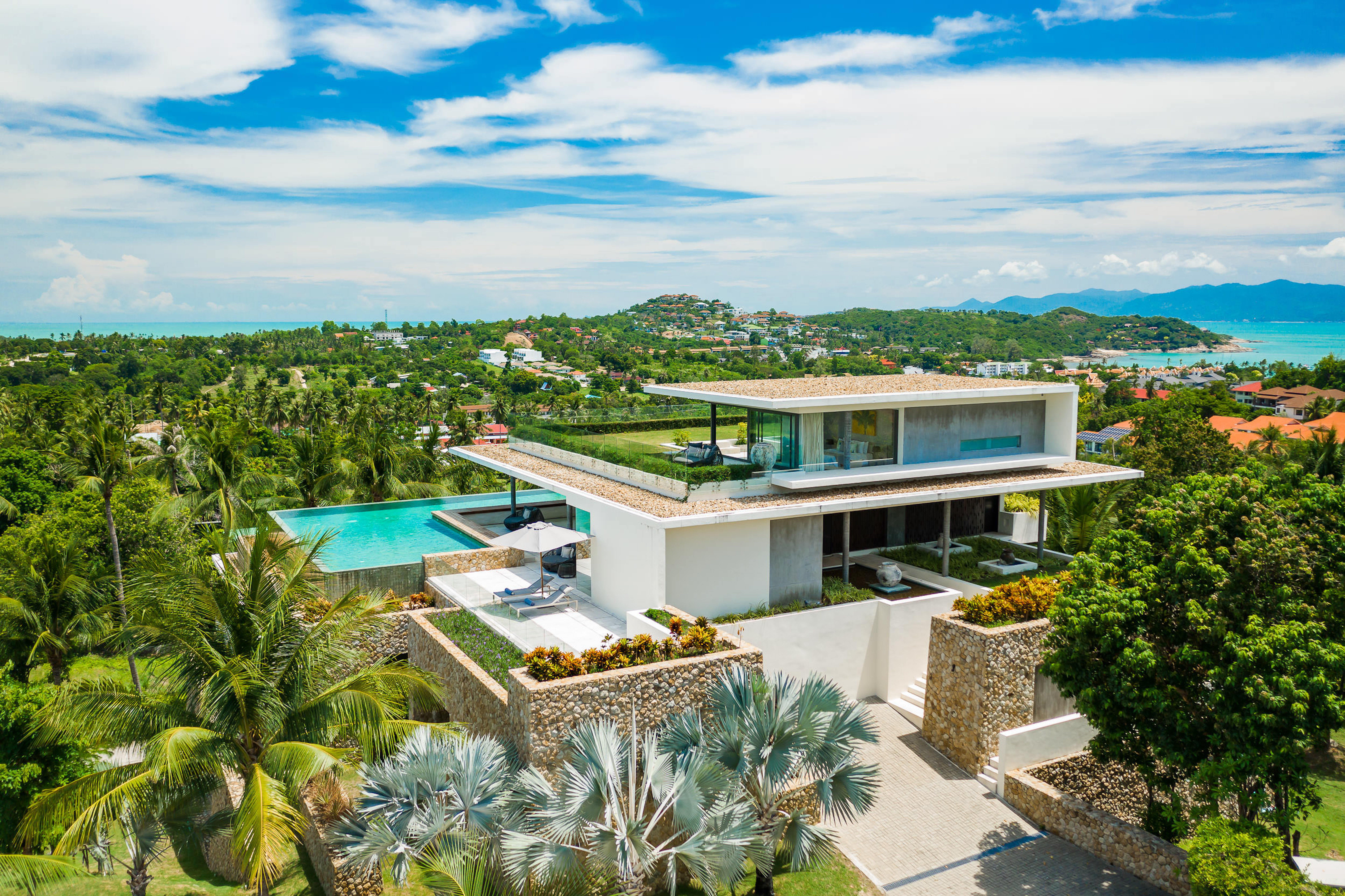 Villa Six Bedrooms with Private Pool