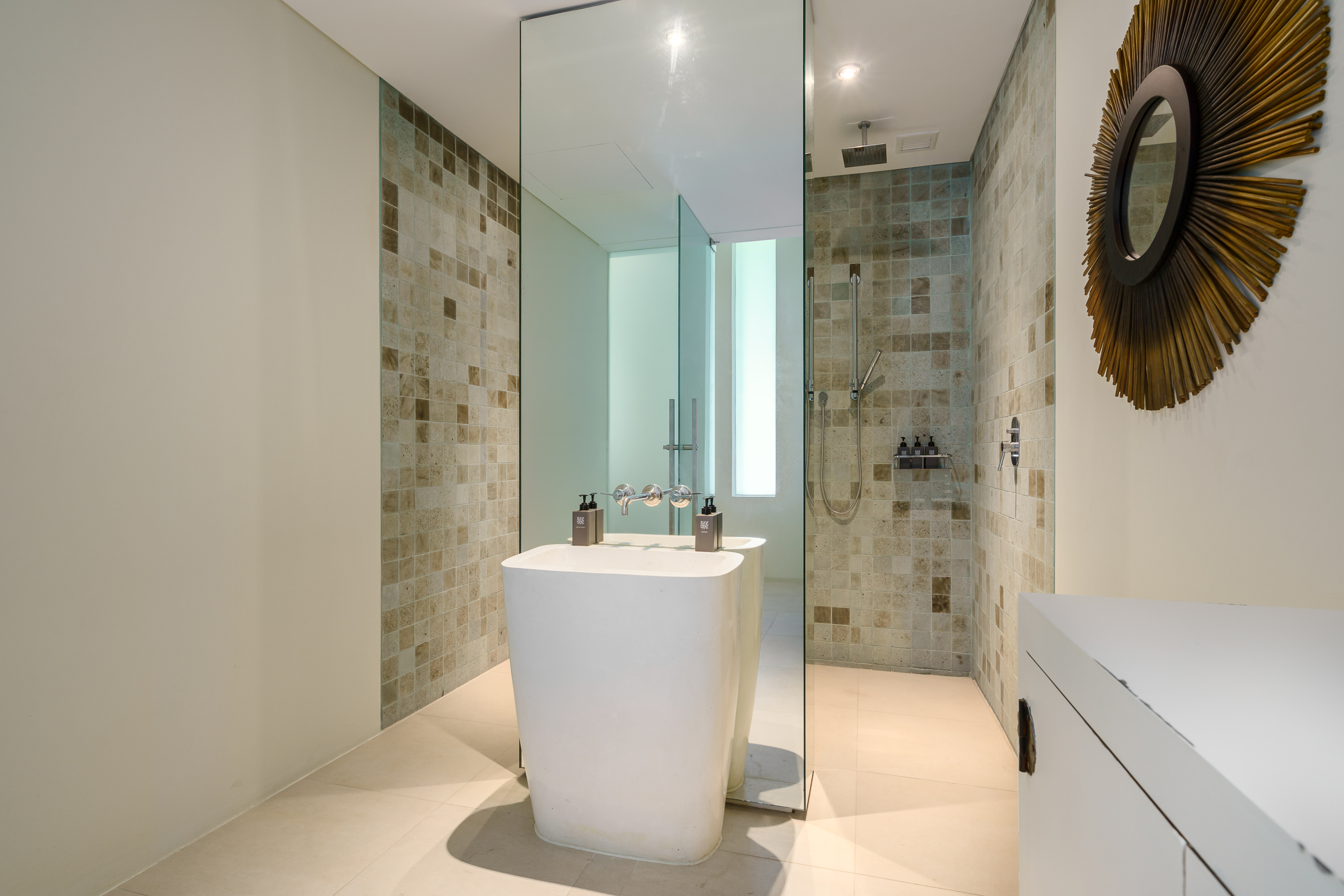 Villa Six Bedrooms with Private Pool