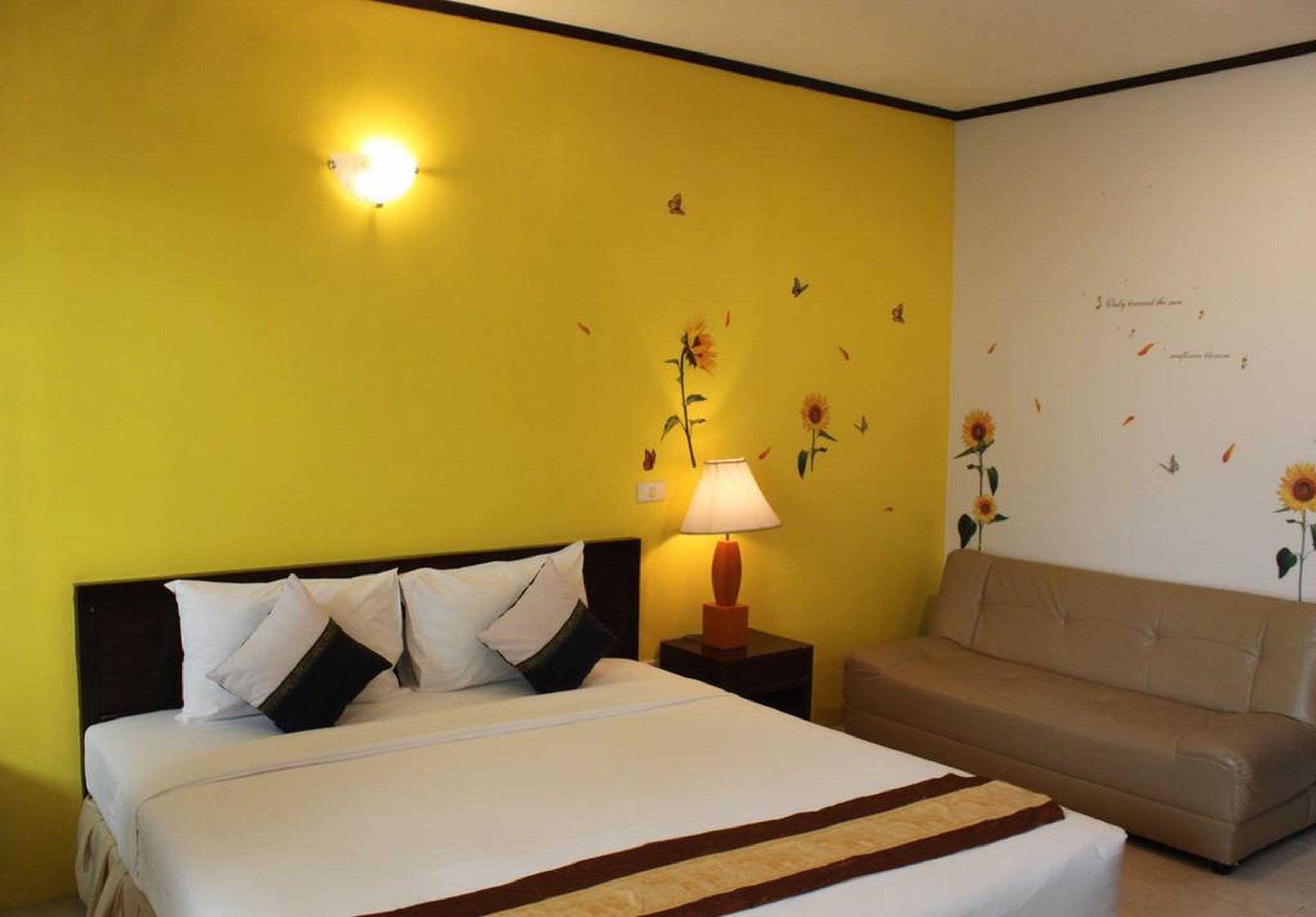 Double or Twin Standard