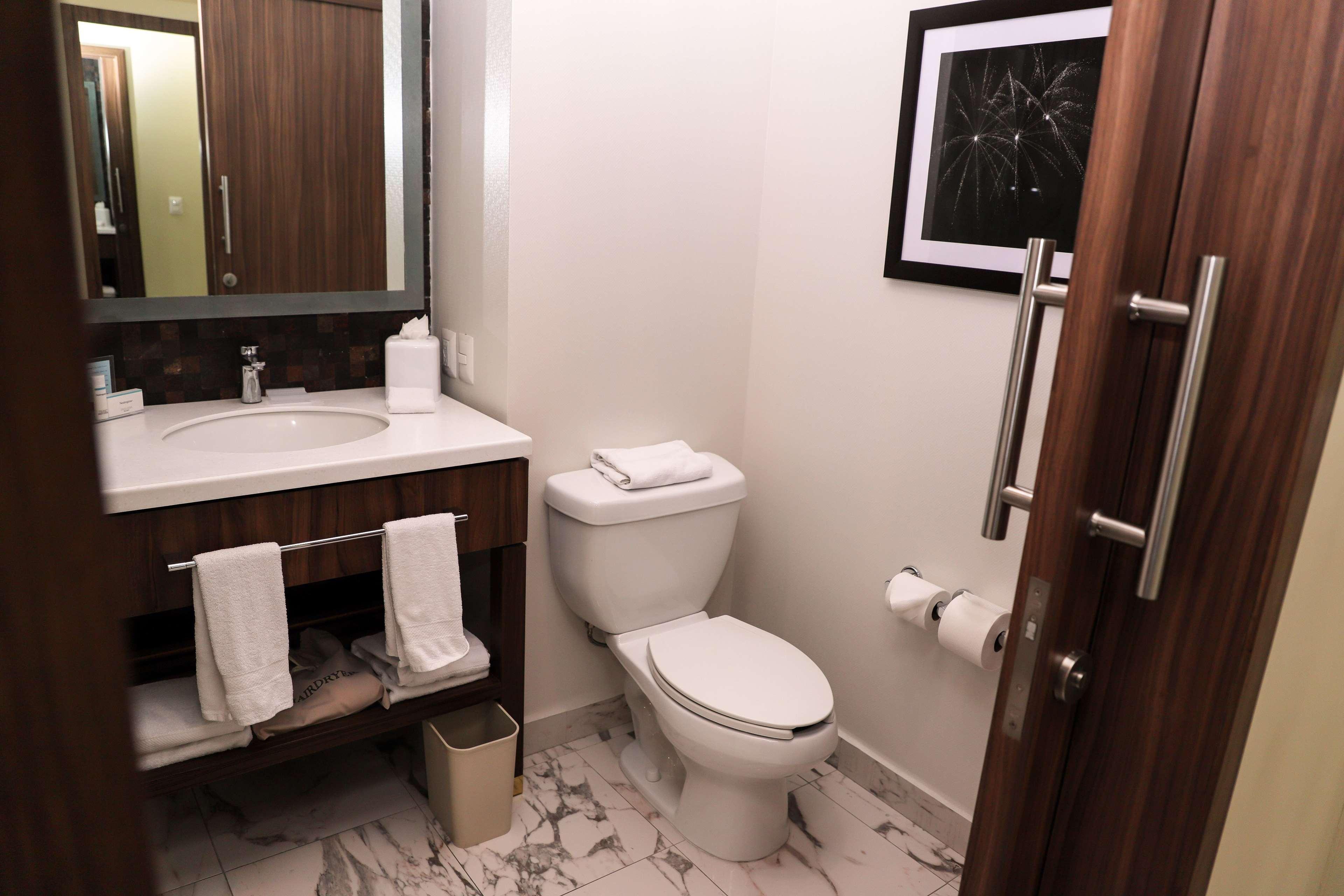 Double Accessible-queen Size Bed