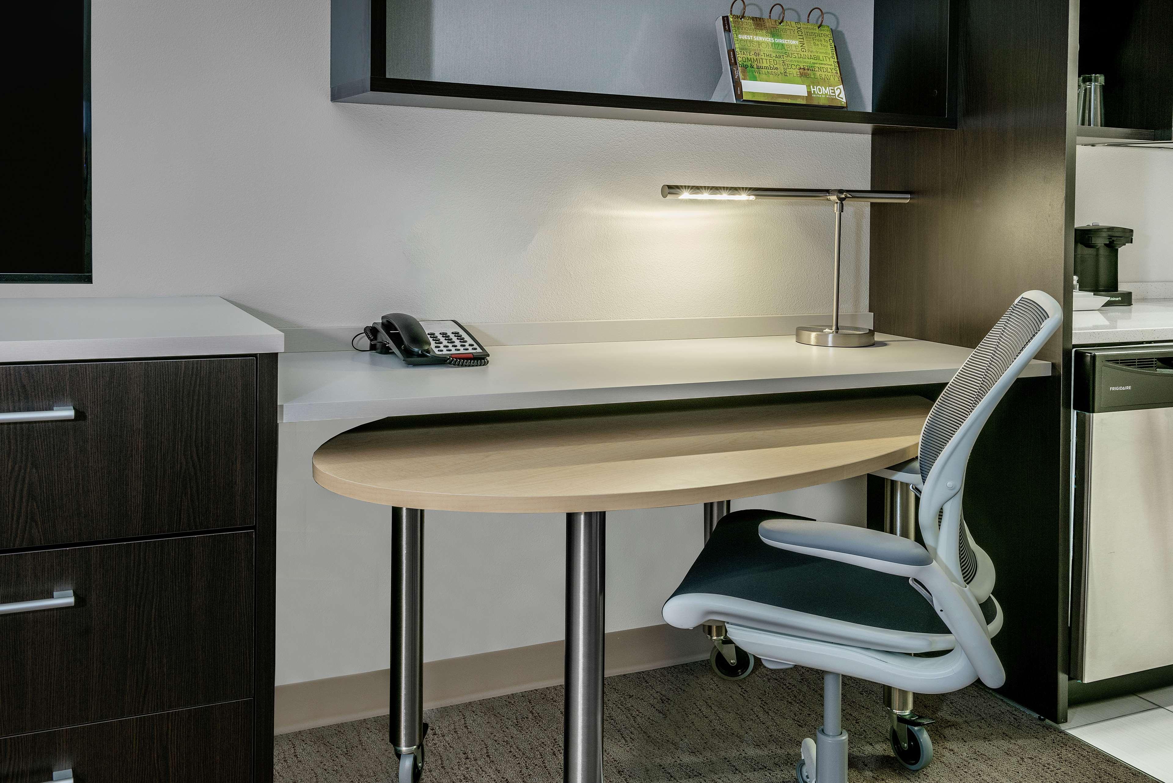 Studio Accessible-queen Size Bed