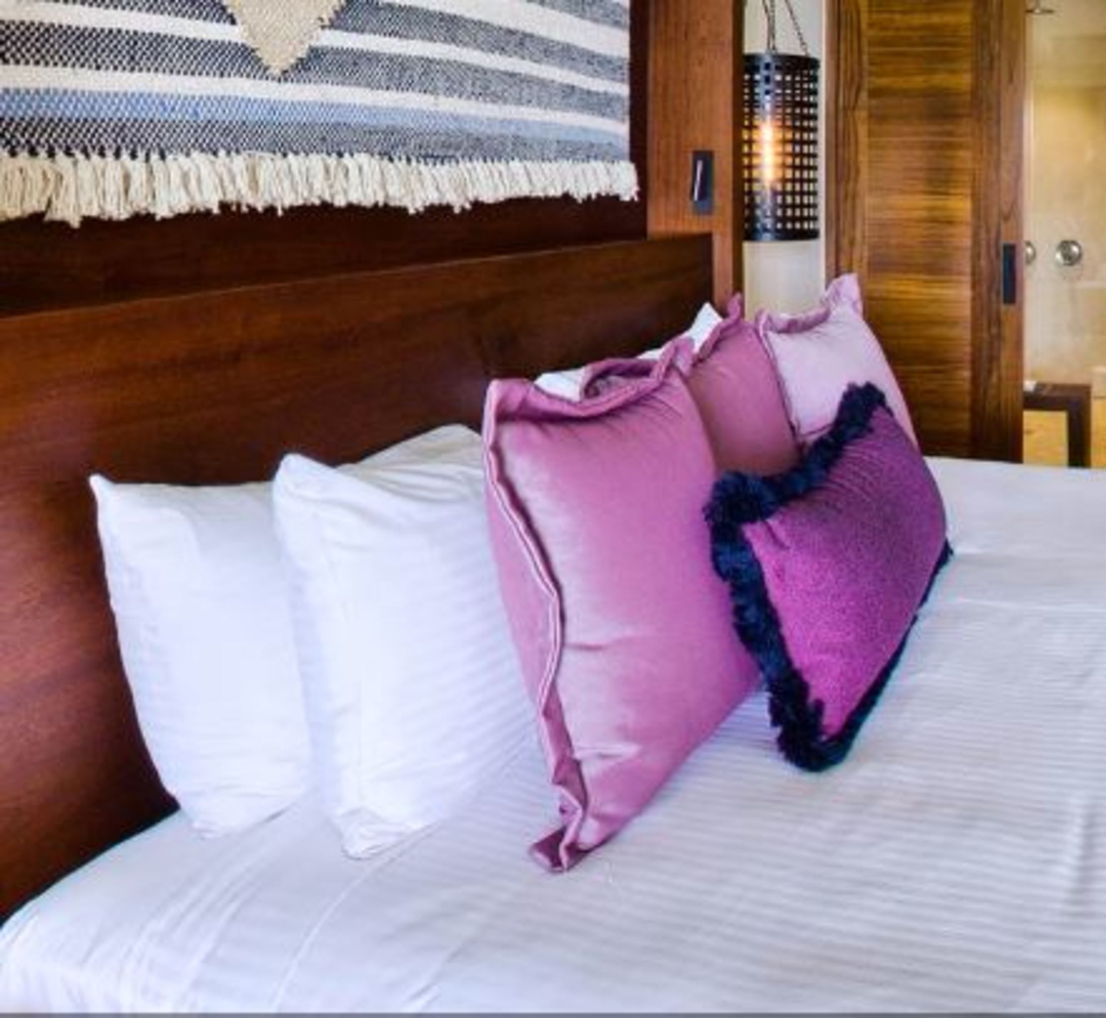 Junior Suite Partial Ocean View Two Double Beds