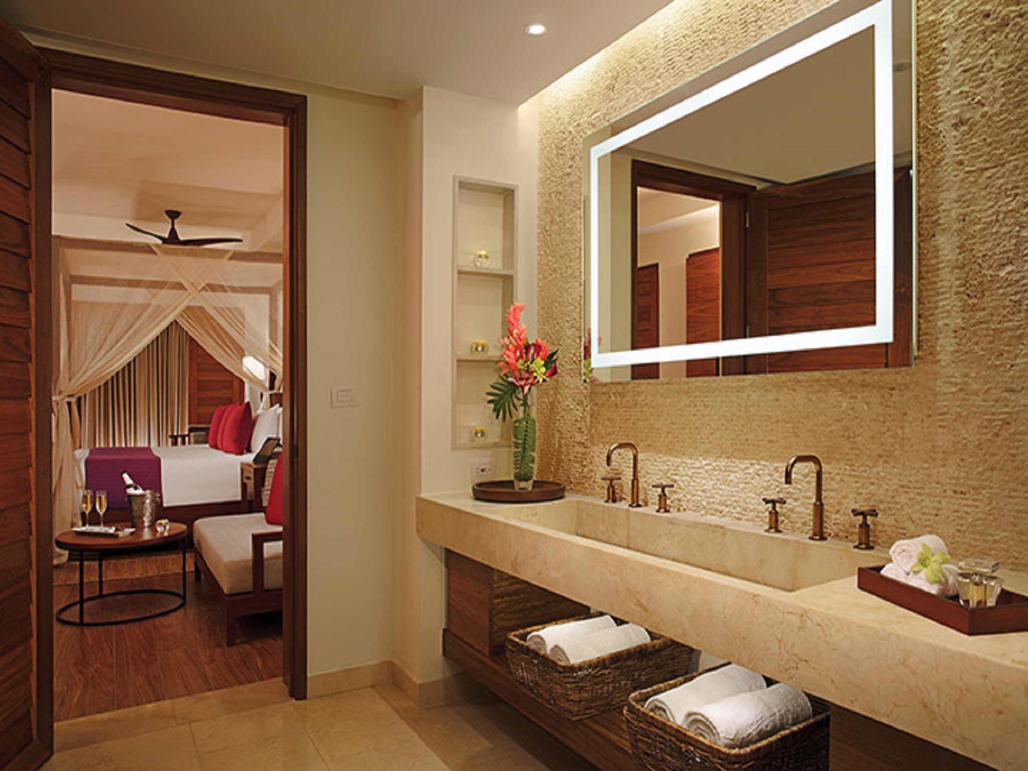 Bungalow Pool View King Bed