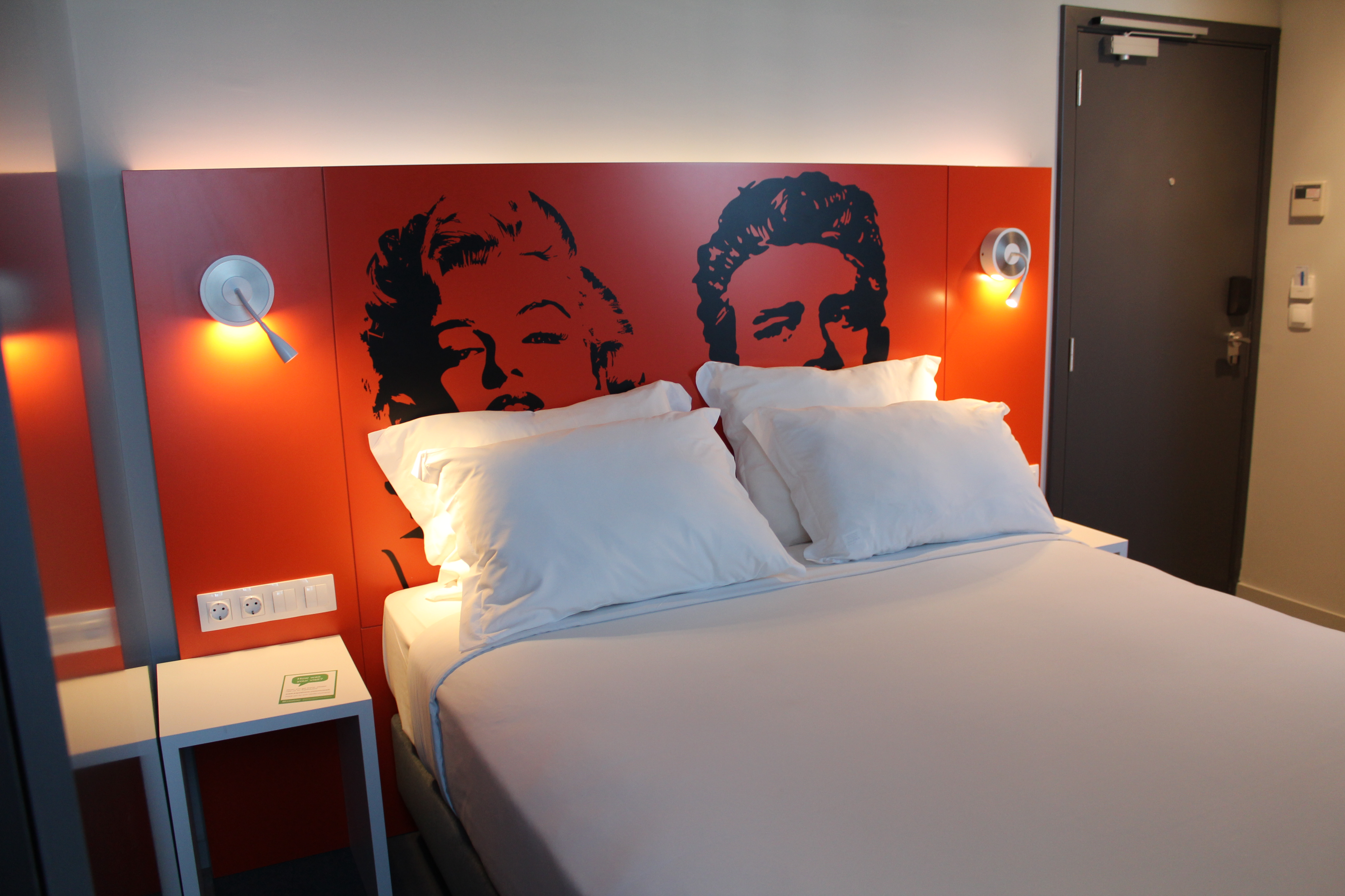 Single Superior with Views