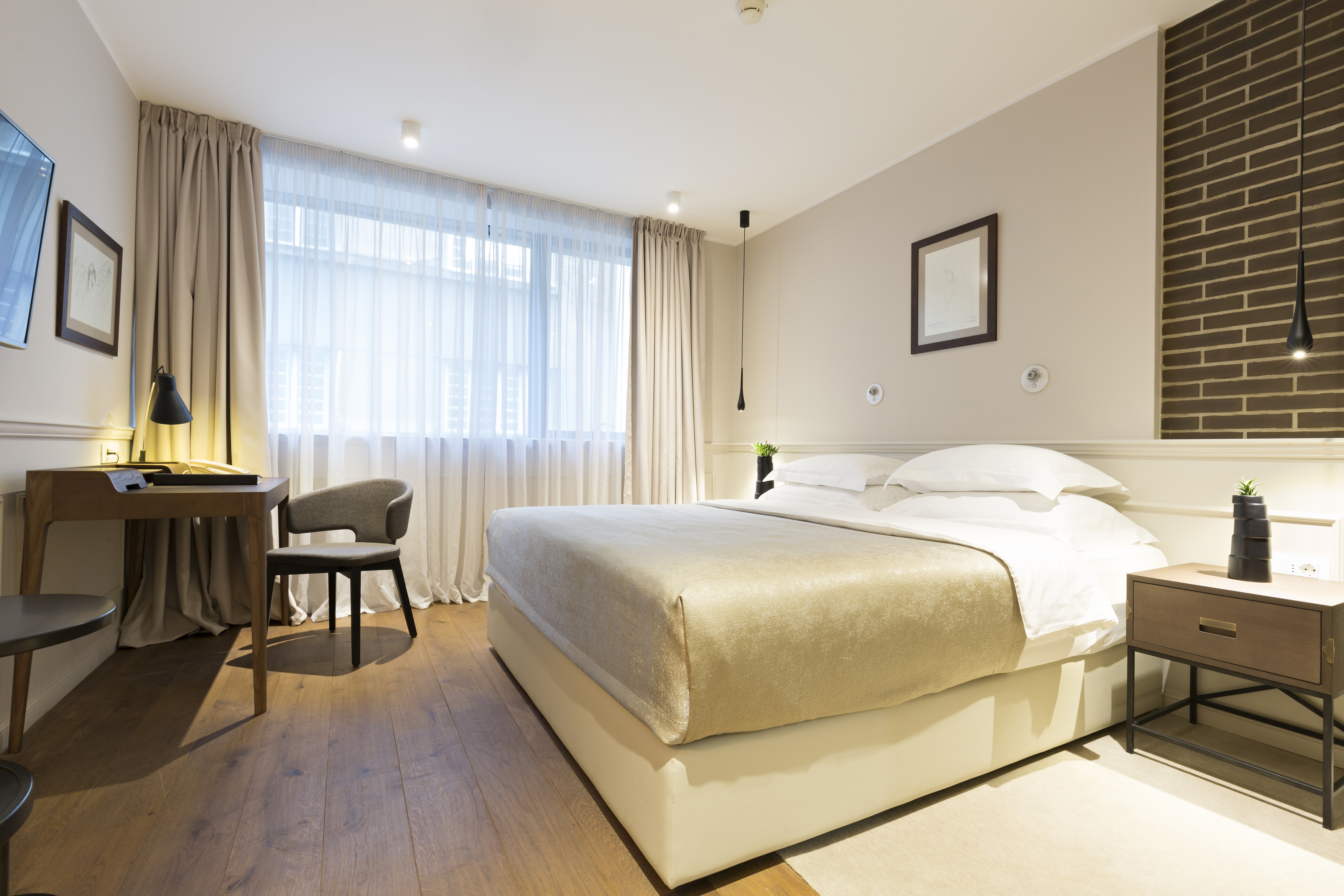 Double Single Superior