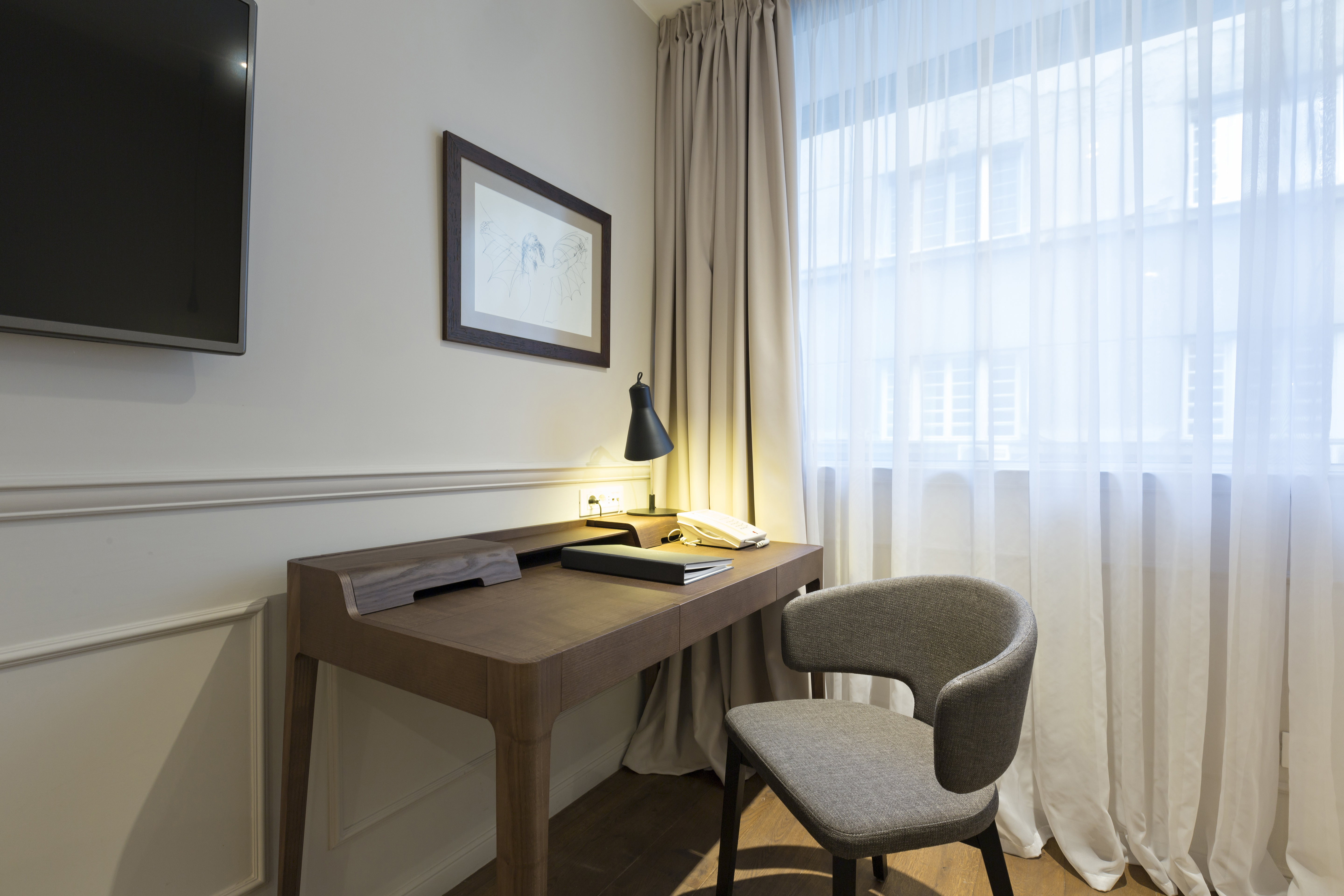 Double Single Superior