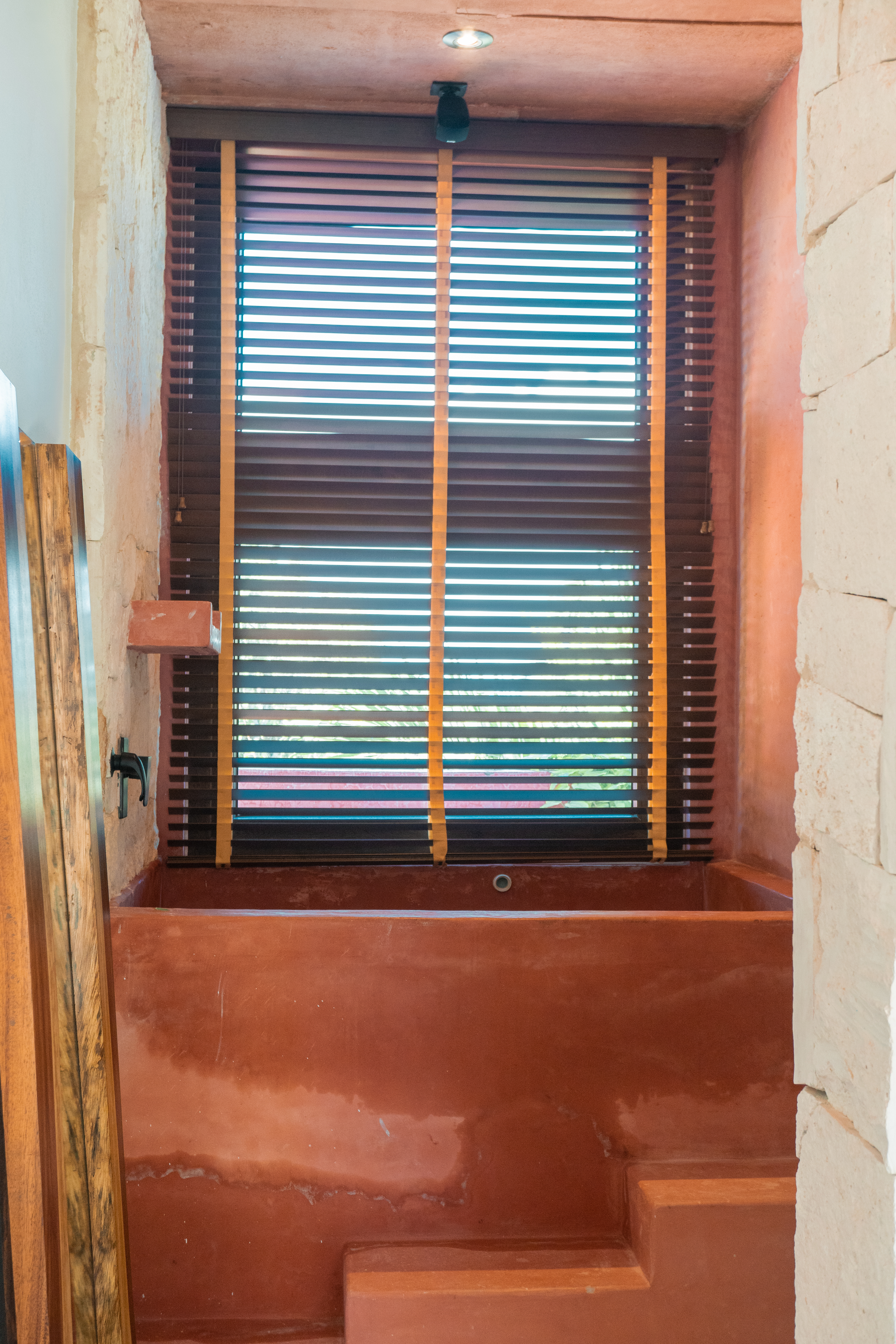 Junior Suite Partial Ocean View King Bed