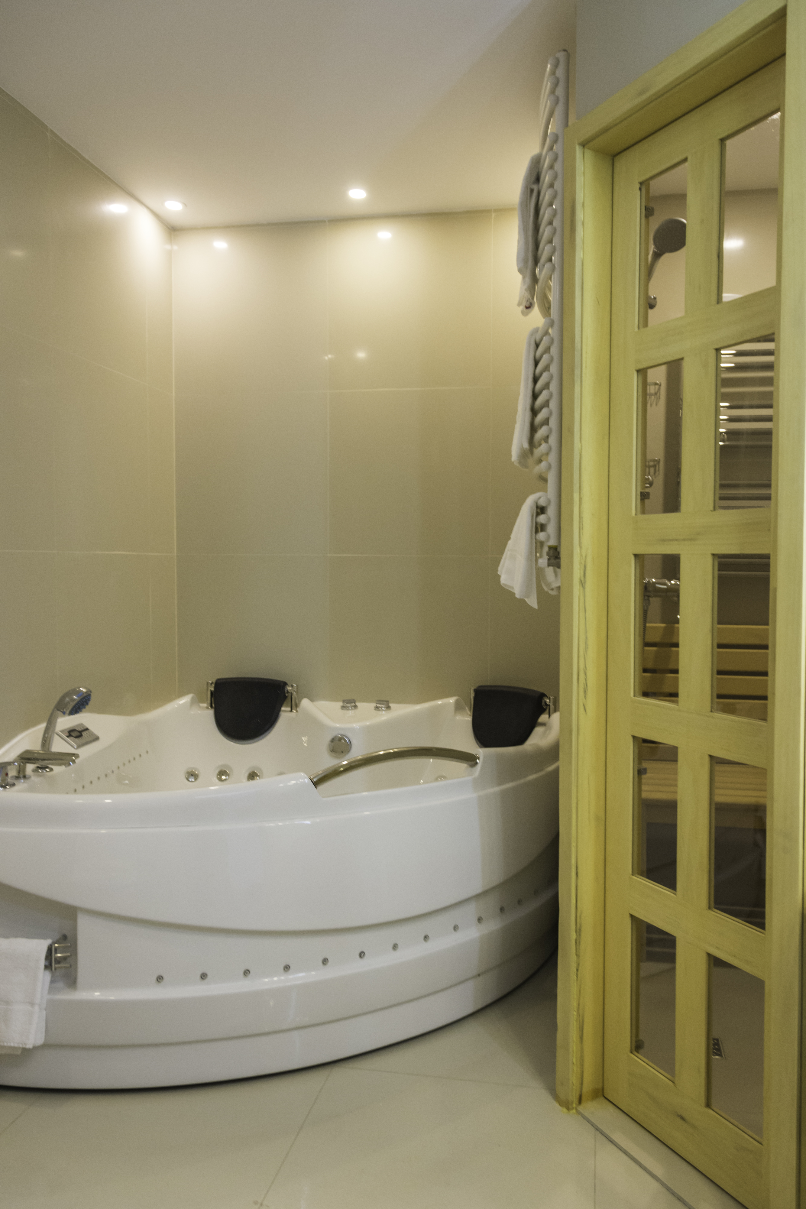 Double or Twin Standard