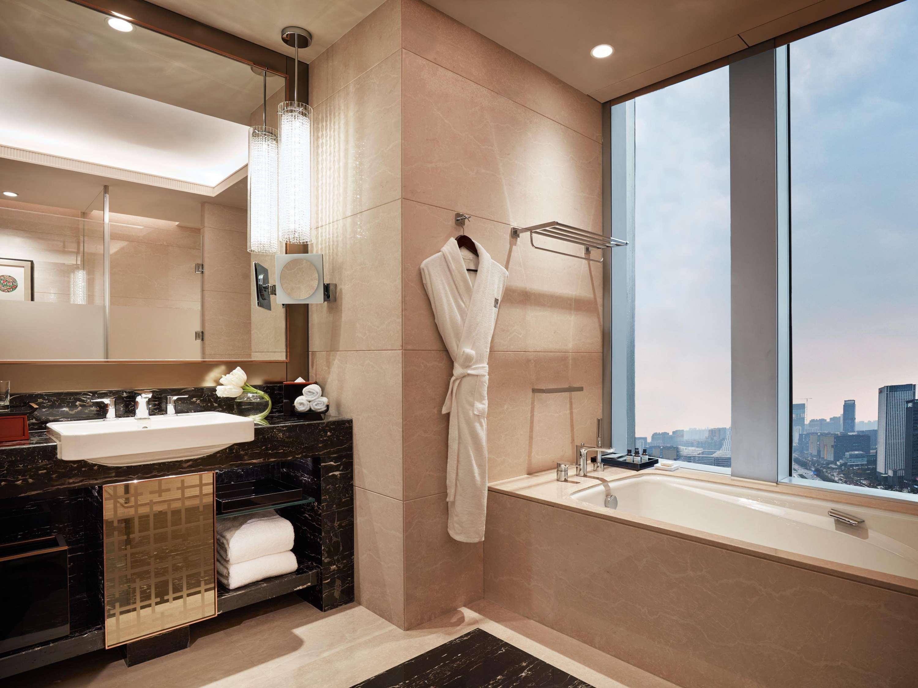 Double Two Queen Beds Non Smoking