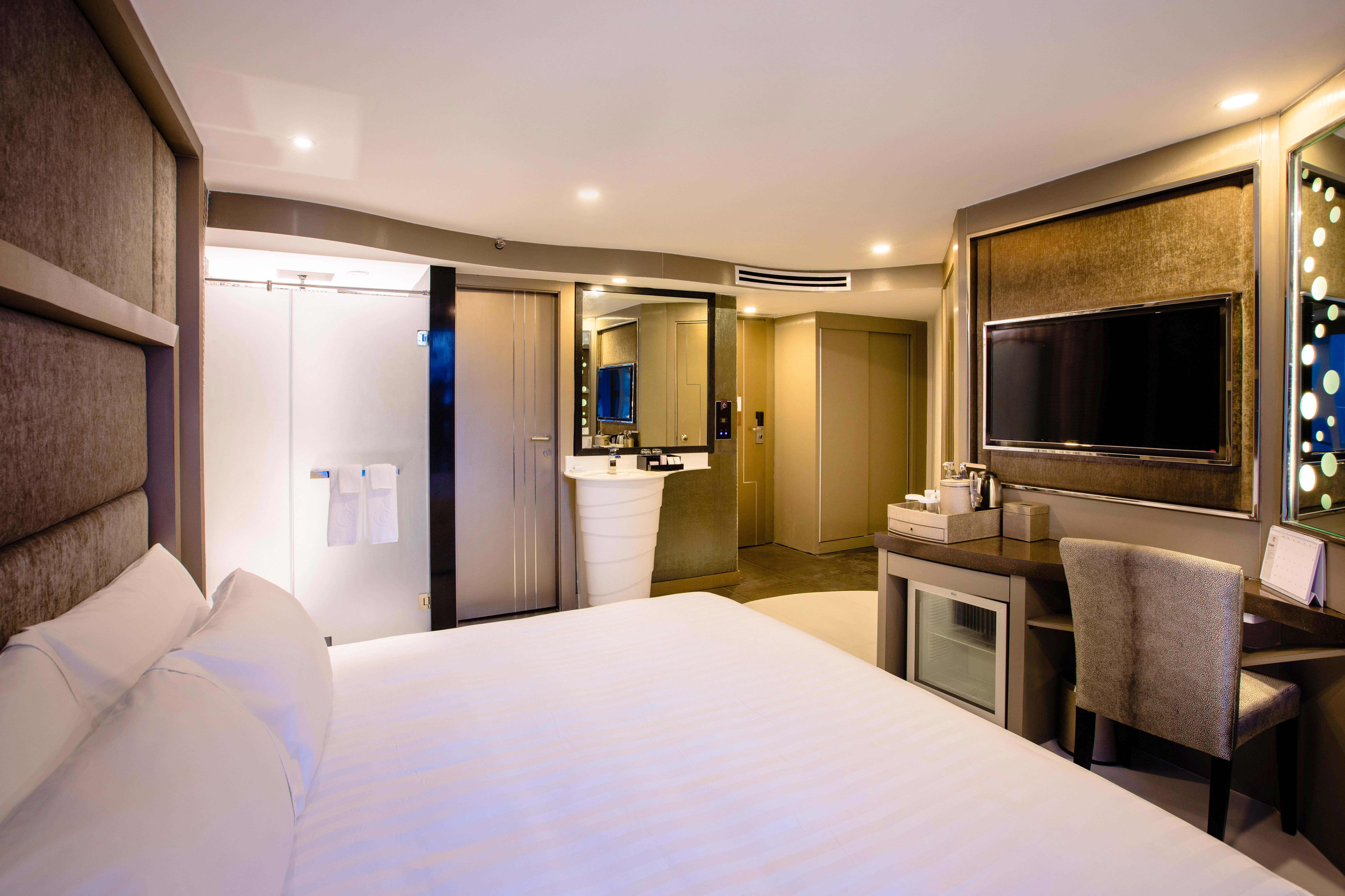 Double or Twin Deluxe