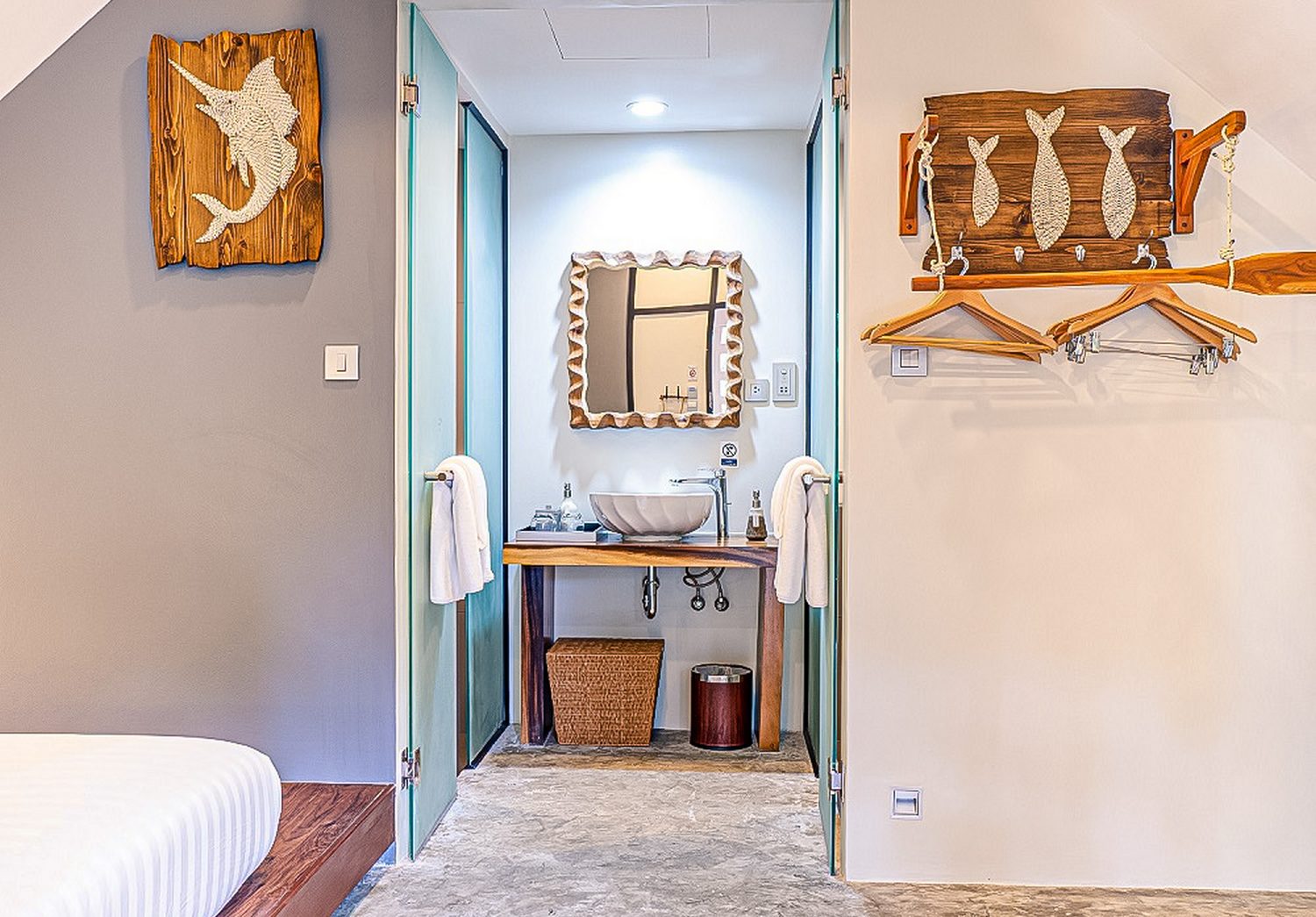 Double or Twin Standard