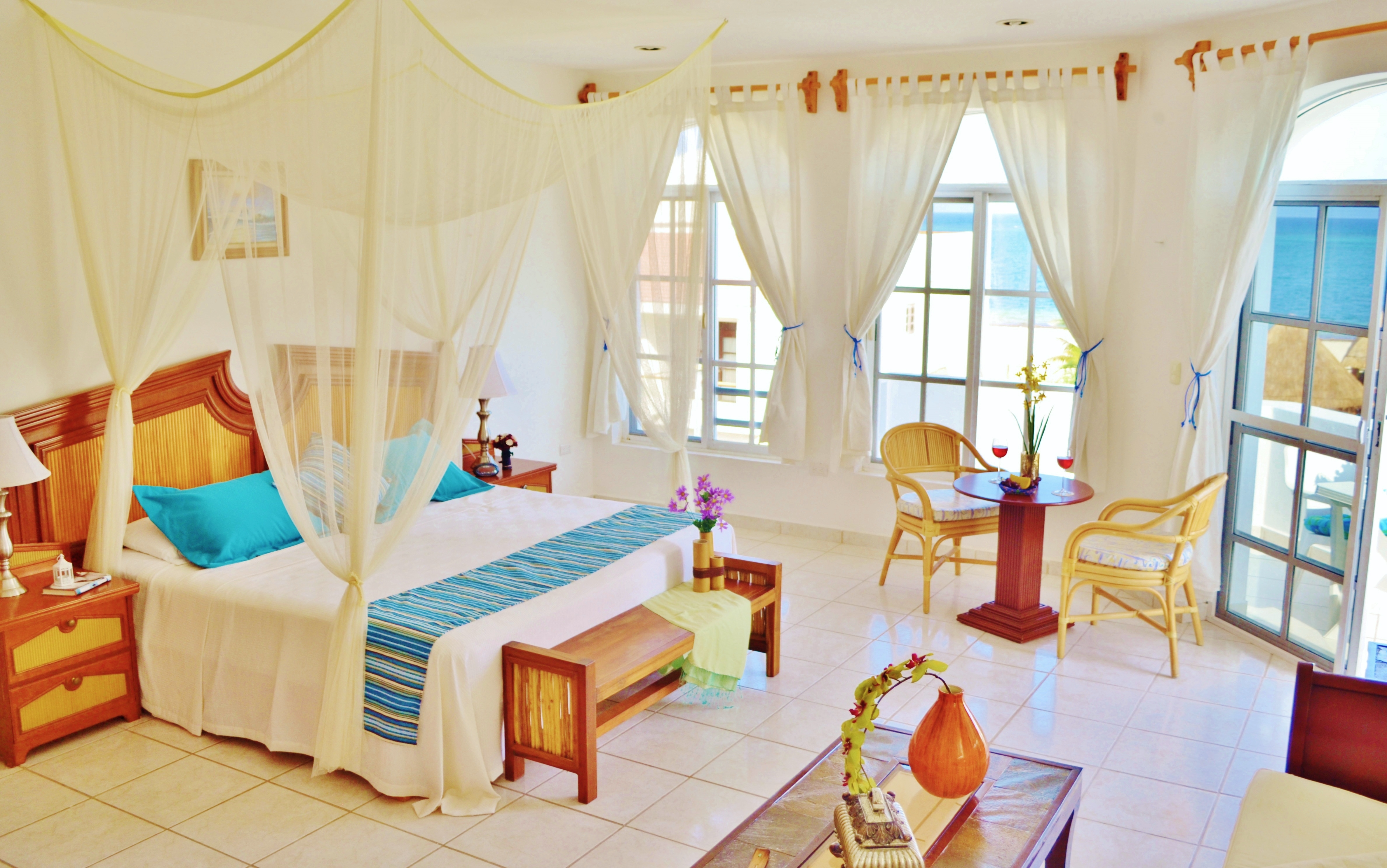 Suite Partial Ocean View