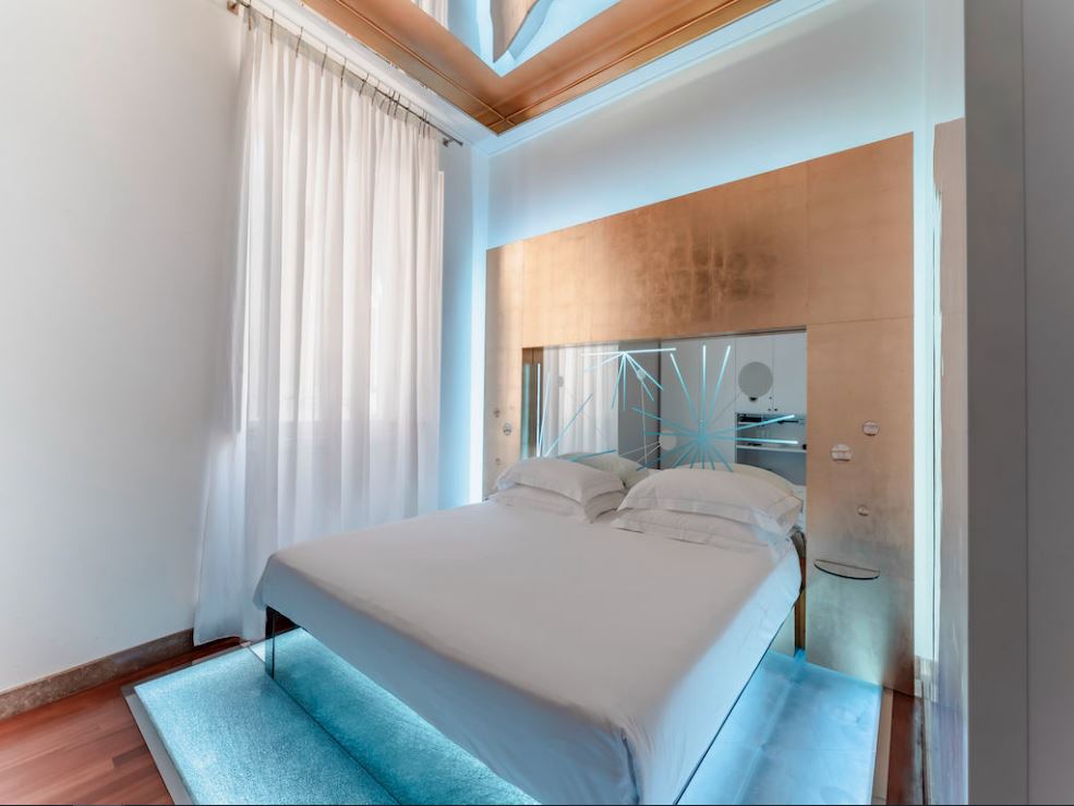 Double Single Business