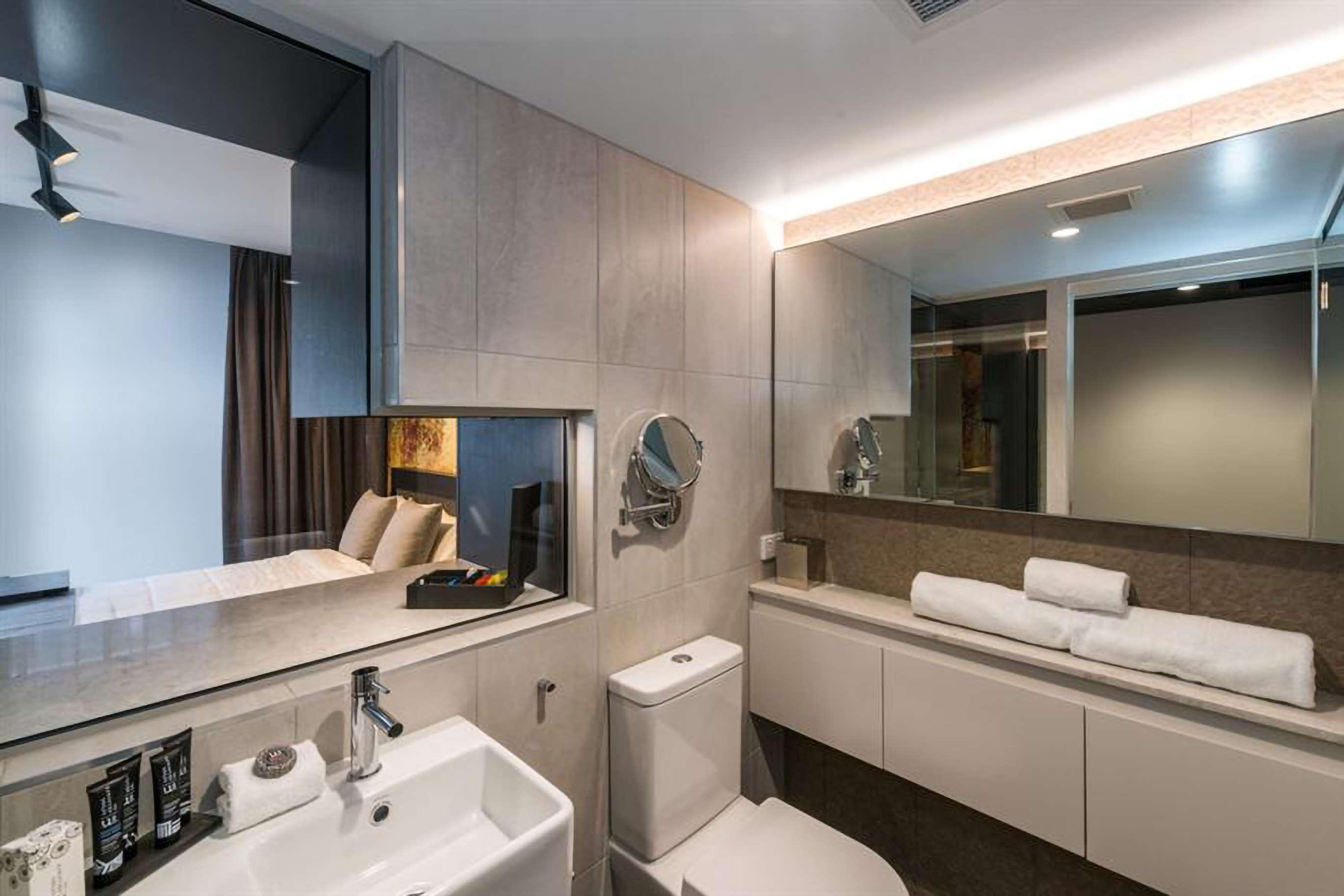 Double Queen Size Bed