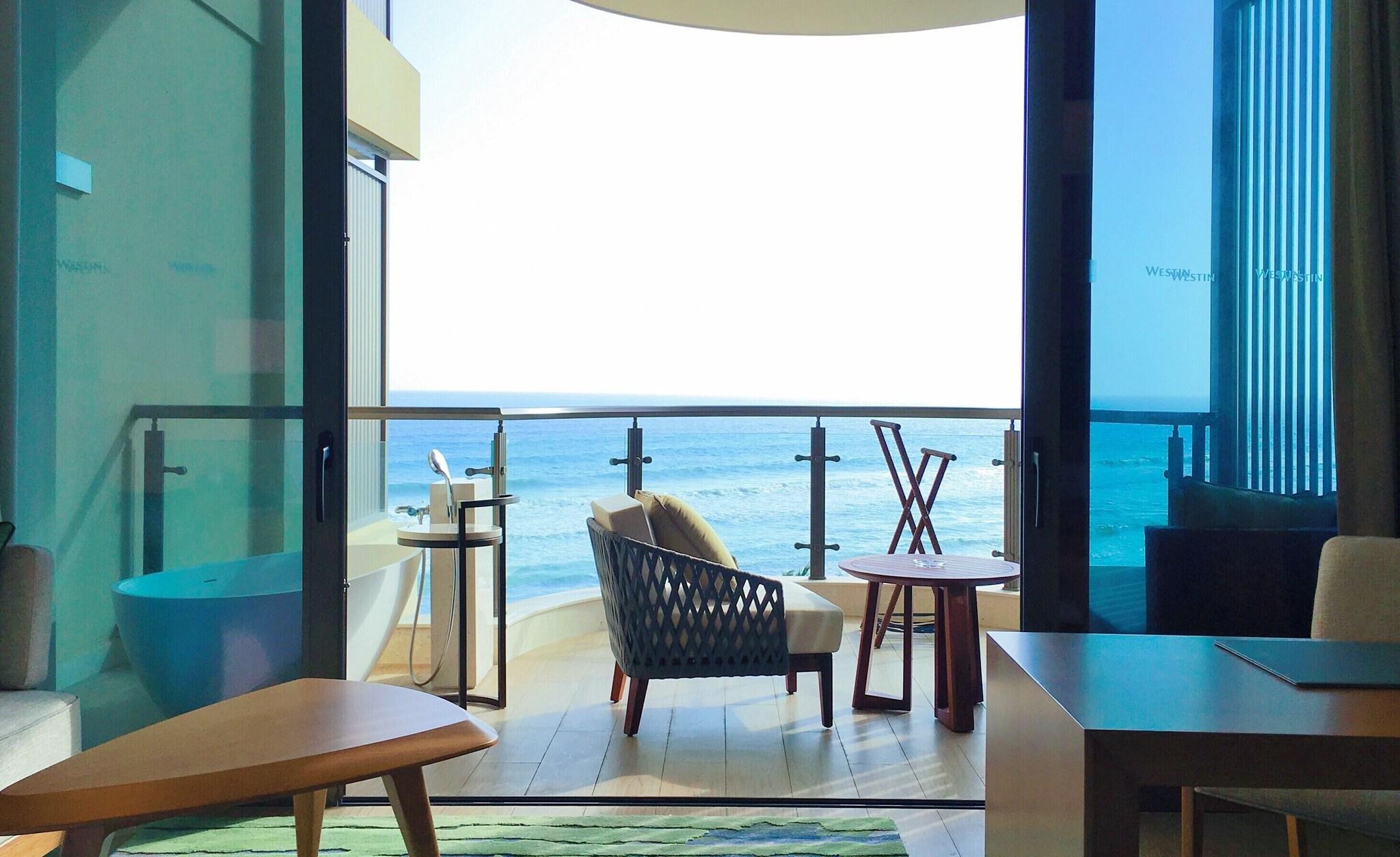 Double Ocean View King Bed