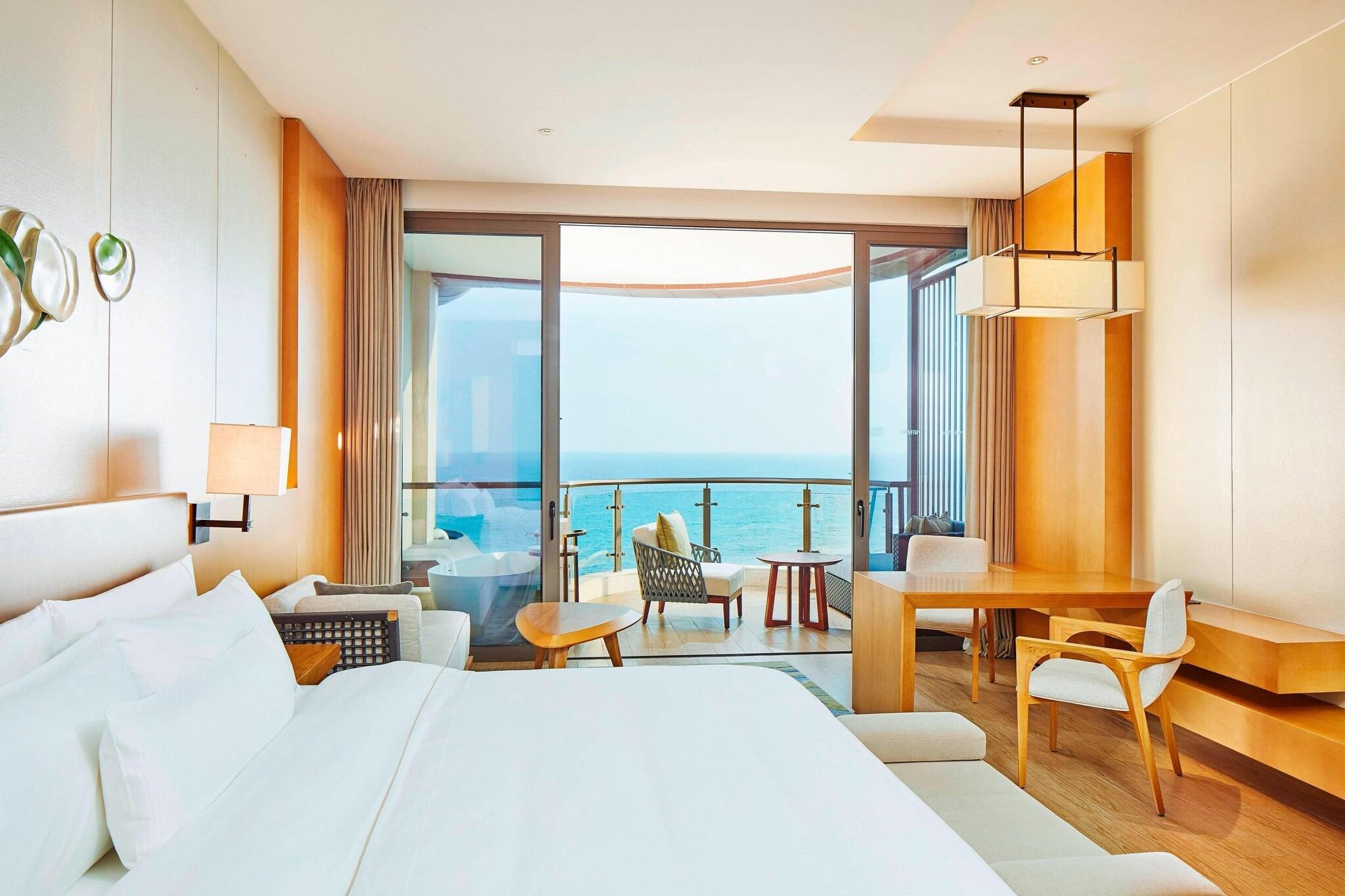 Double Ocean View King Bed