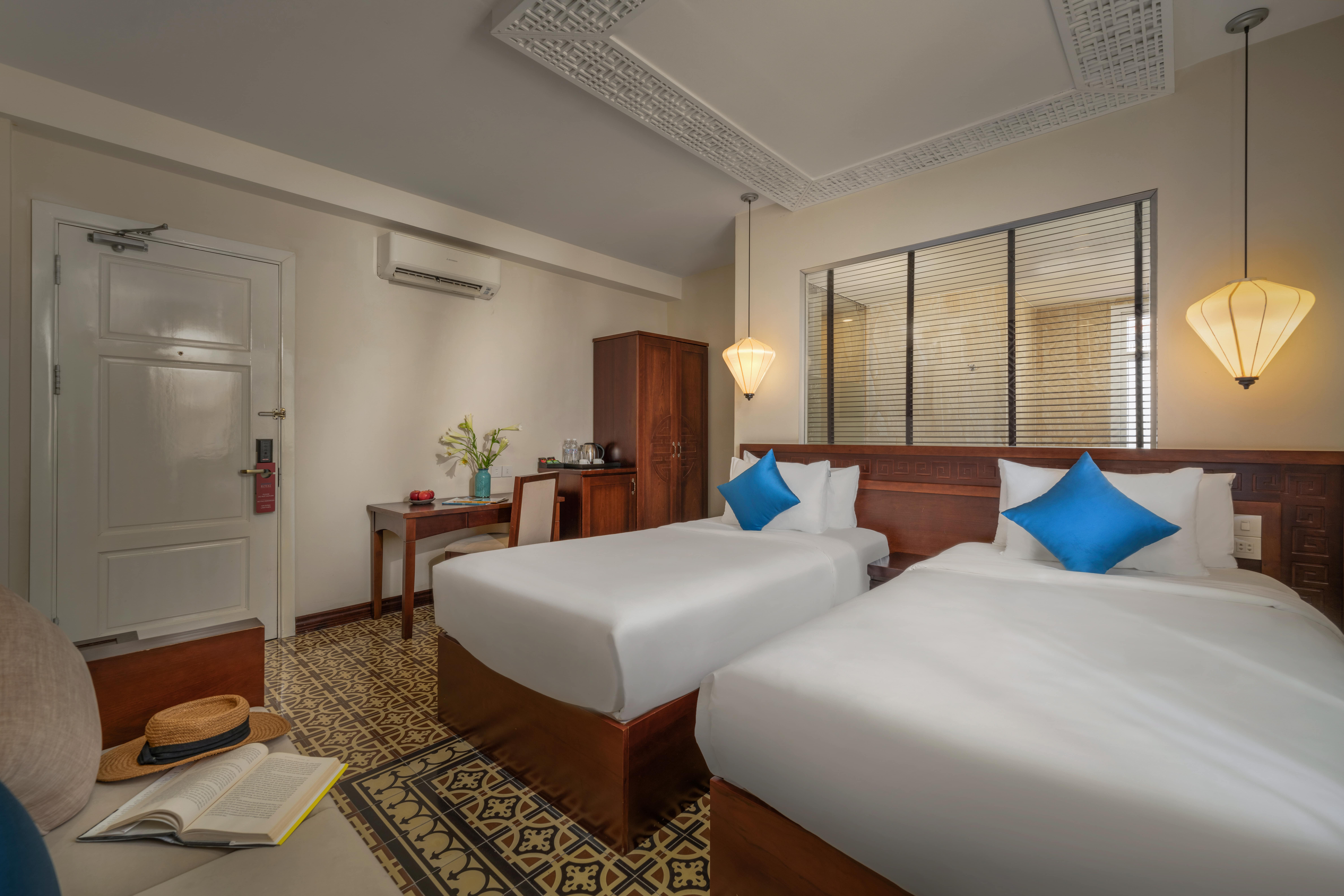 Twin Deluxe City View