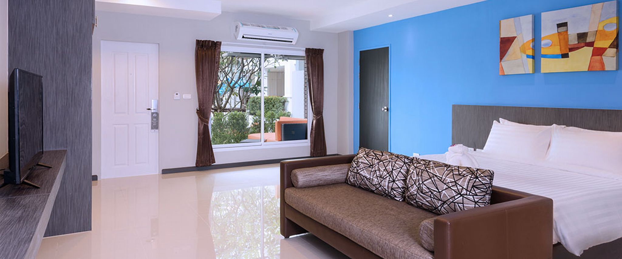 Double or Twin Standard