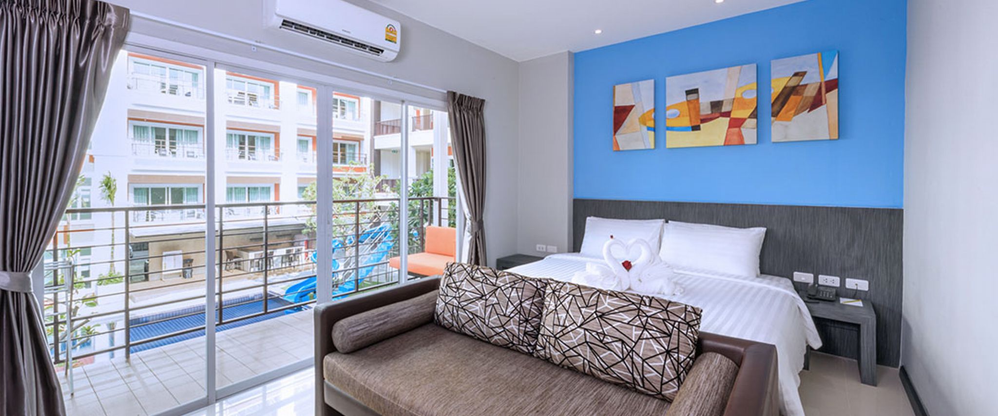 Double or Twin Deluxe