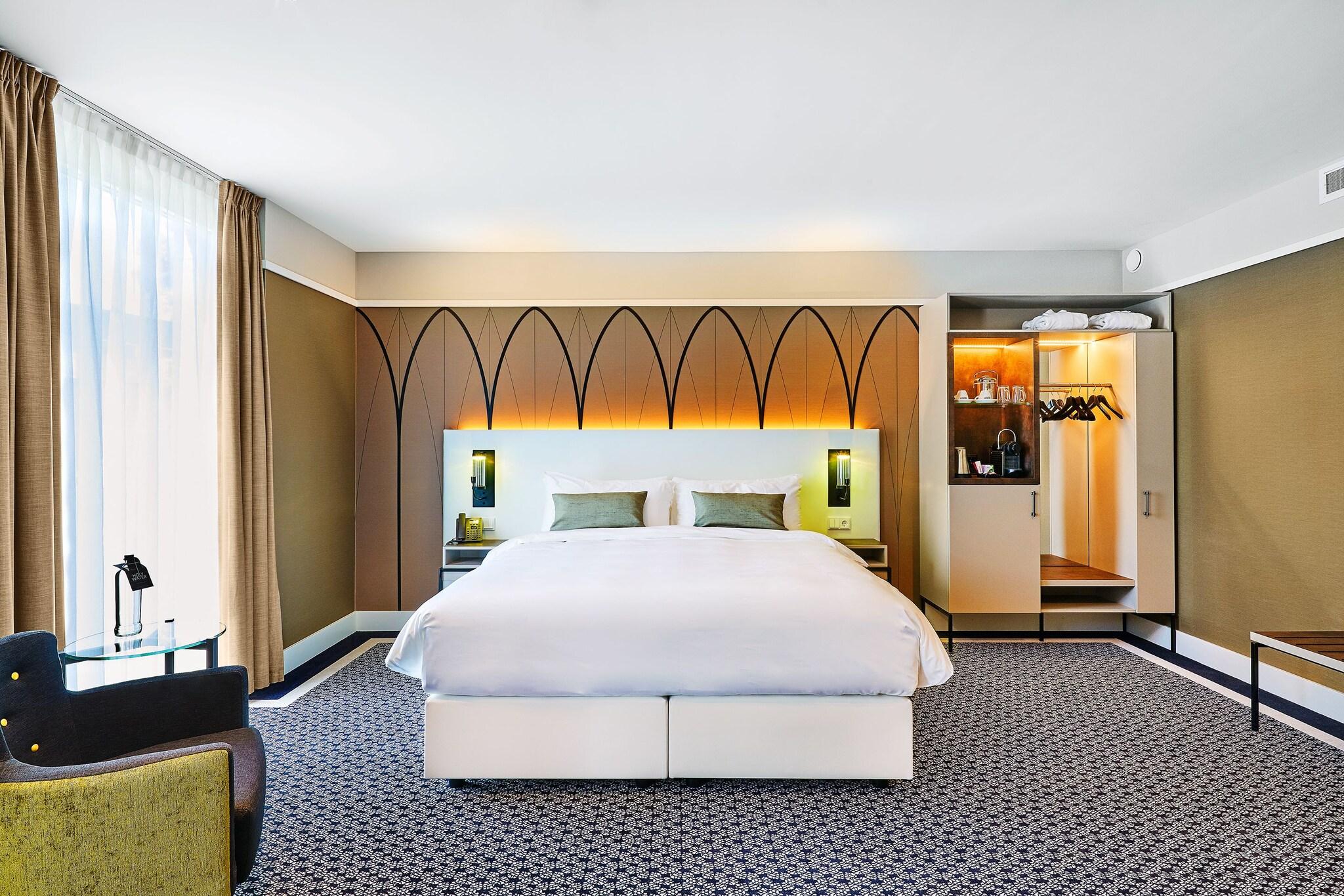 Double Executive King Bed