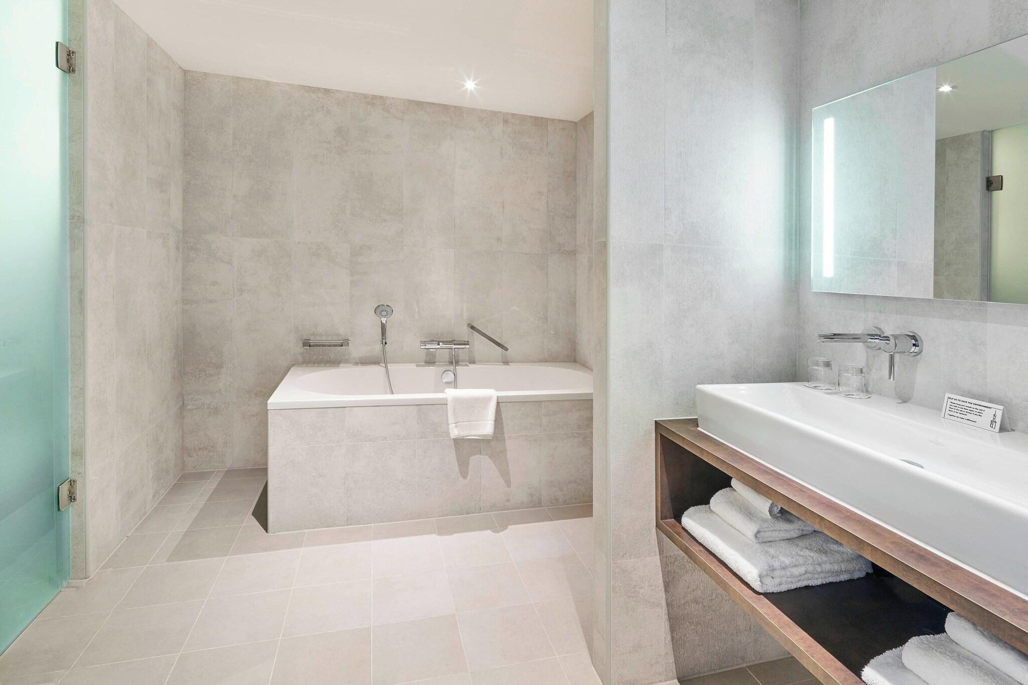 Double Executive King Bed